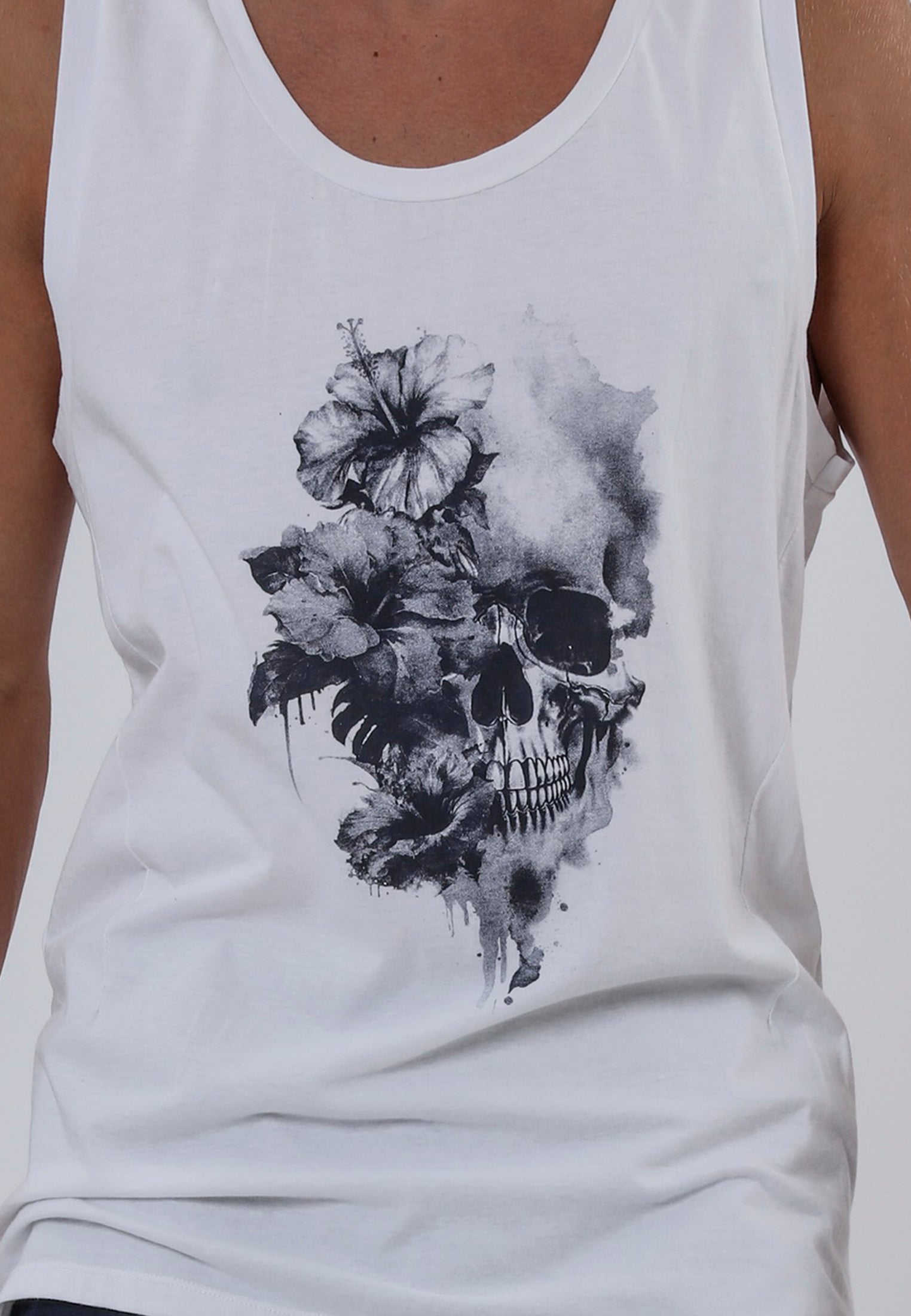 WATER COLOUR SKULL VEST WHITE