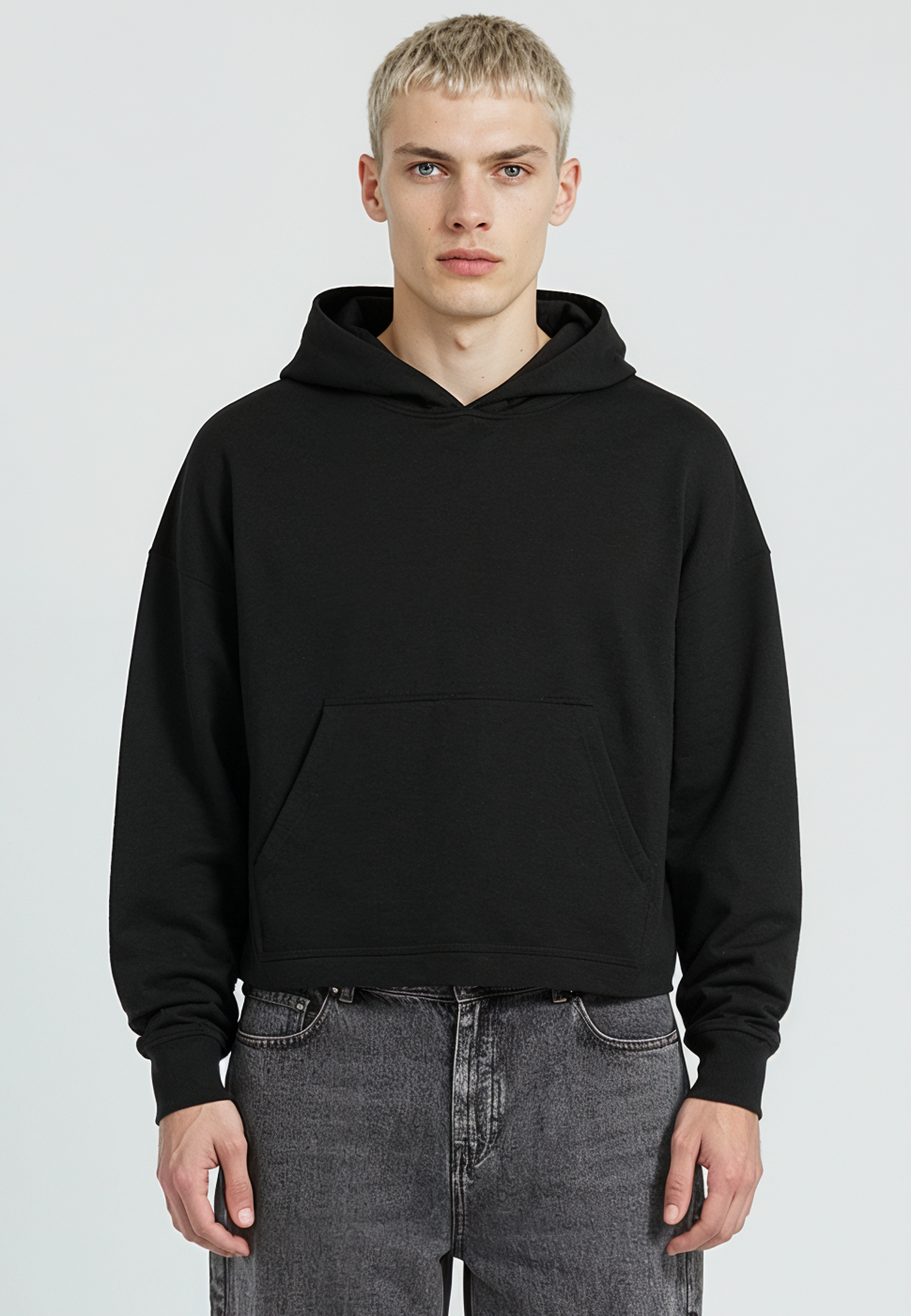 CROP BOX HOODIE BLACK