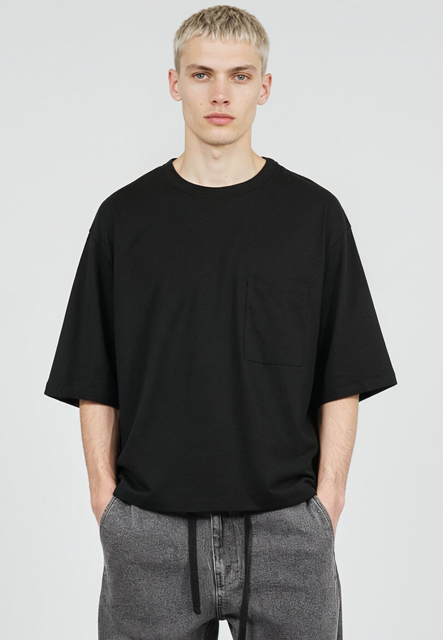 CROP BOX T-SHIRT BLACK