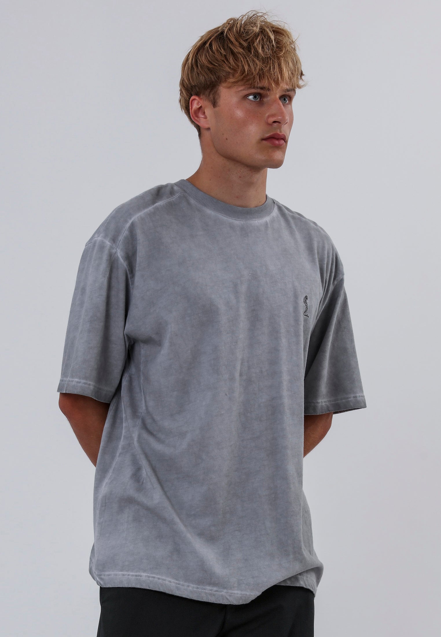 OIL WASH T-SHIRT WASHED GREY