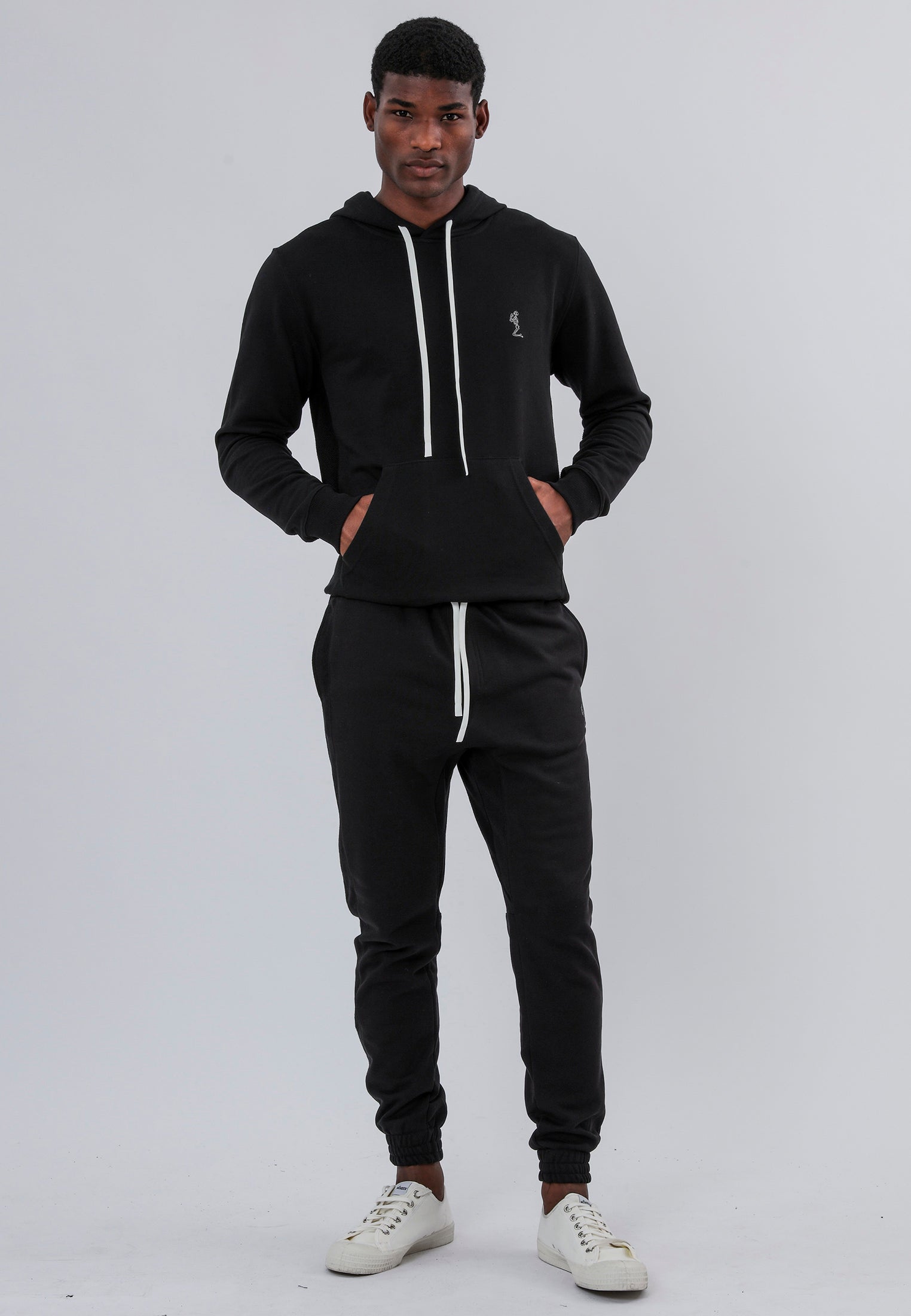 REVERSE HOODIE BLACK