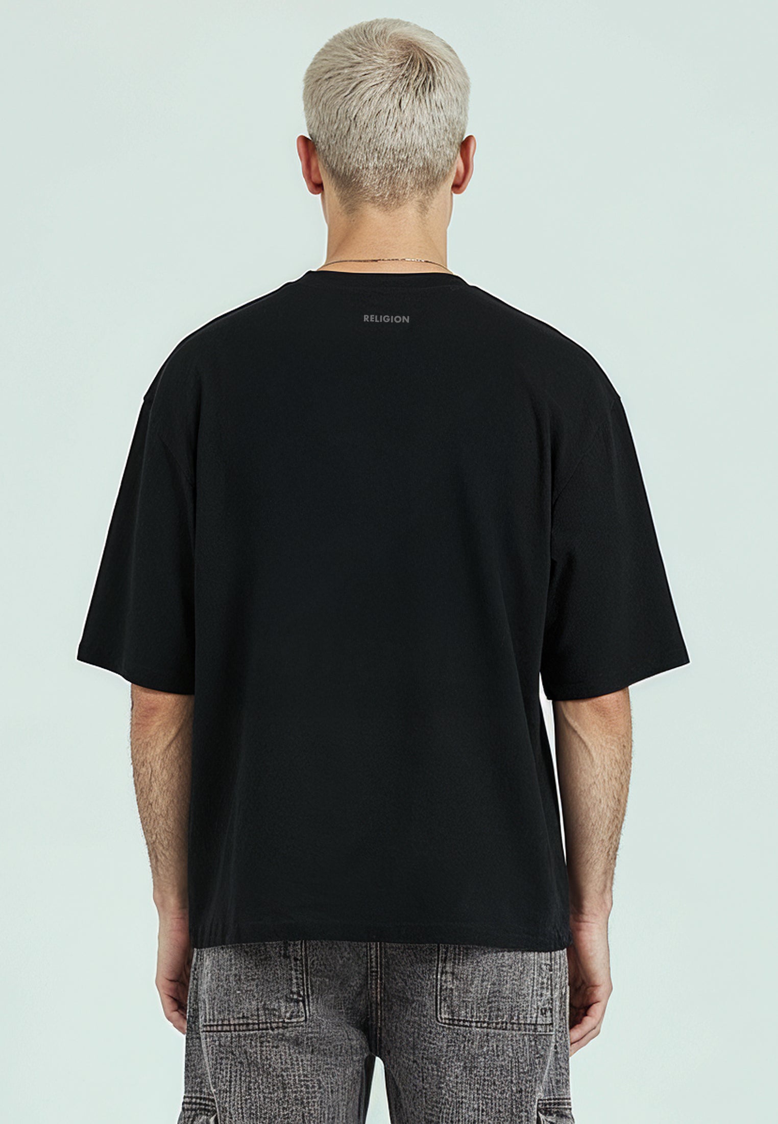 NO HEROES CROP T-SHIRT BLACK