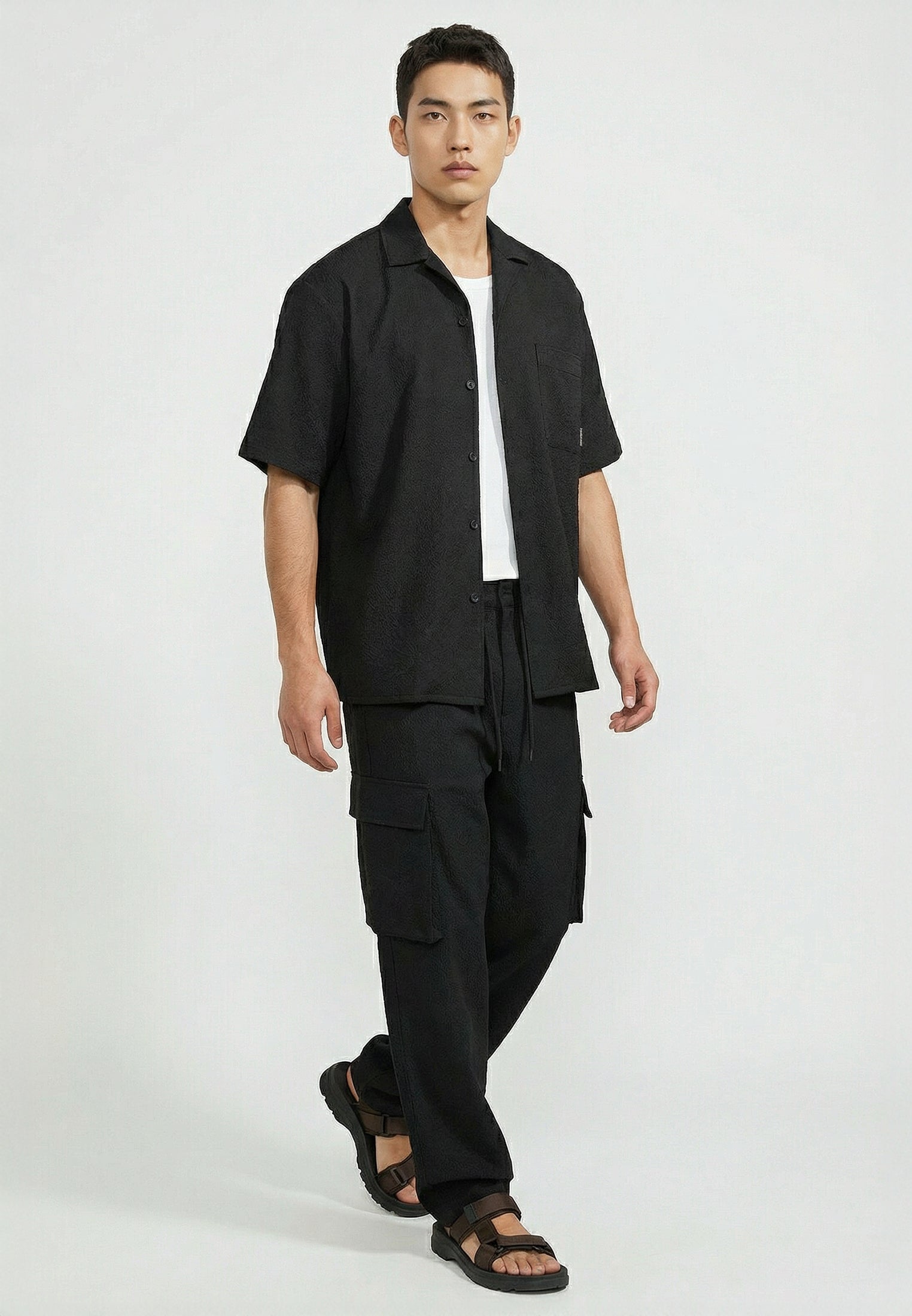 WIDE CRINKLE CARGO BLACK