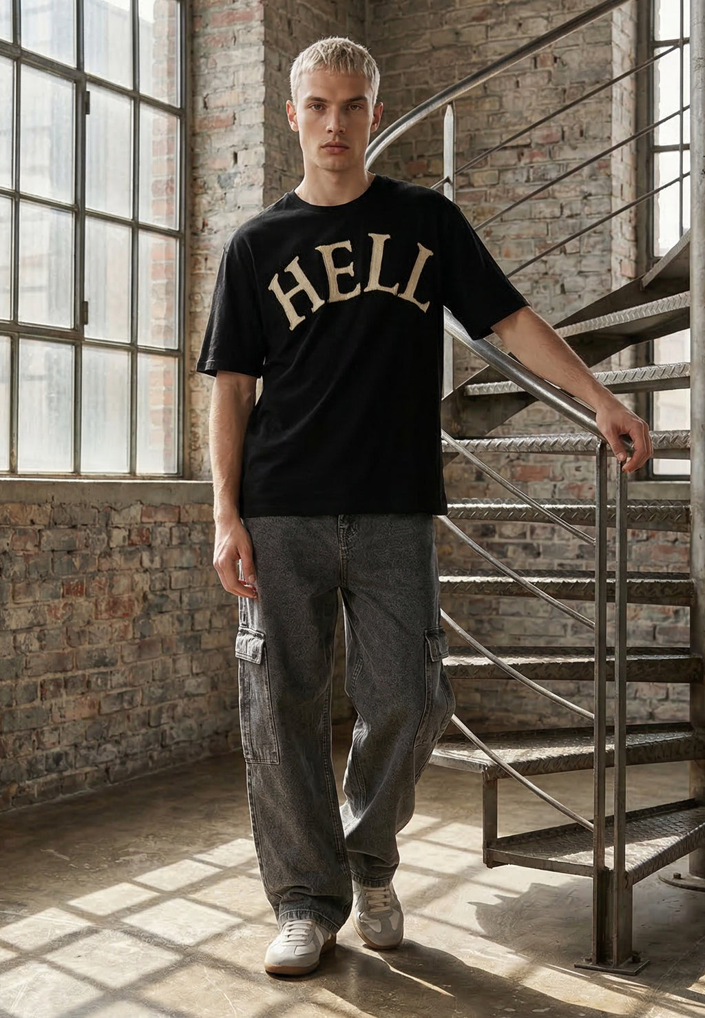 APPLIQUE HELL T-SHIRT BLACK