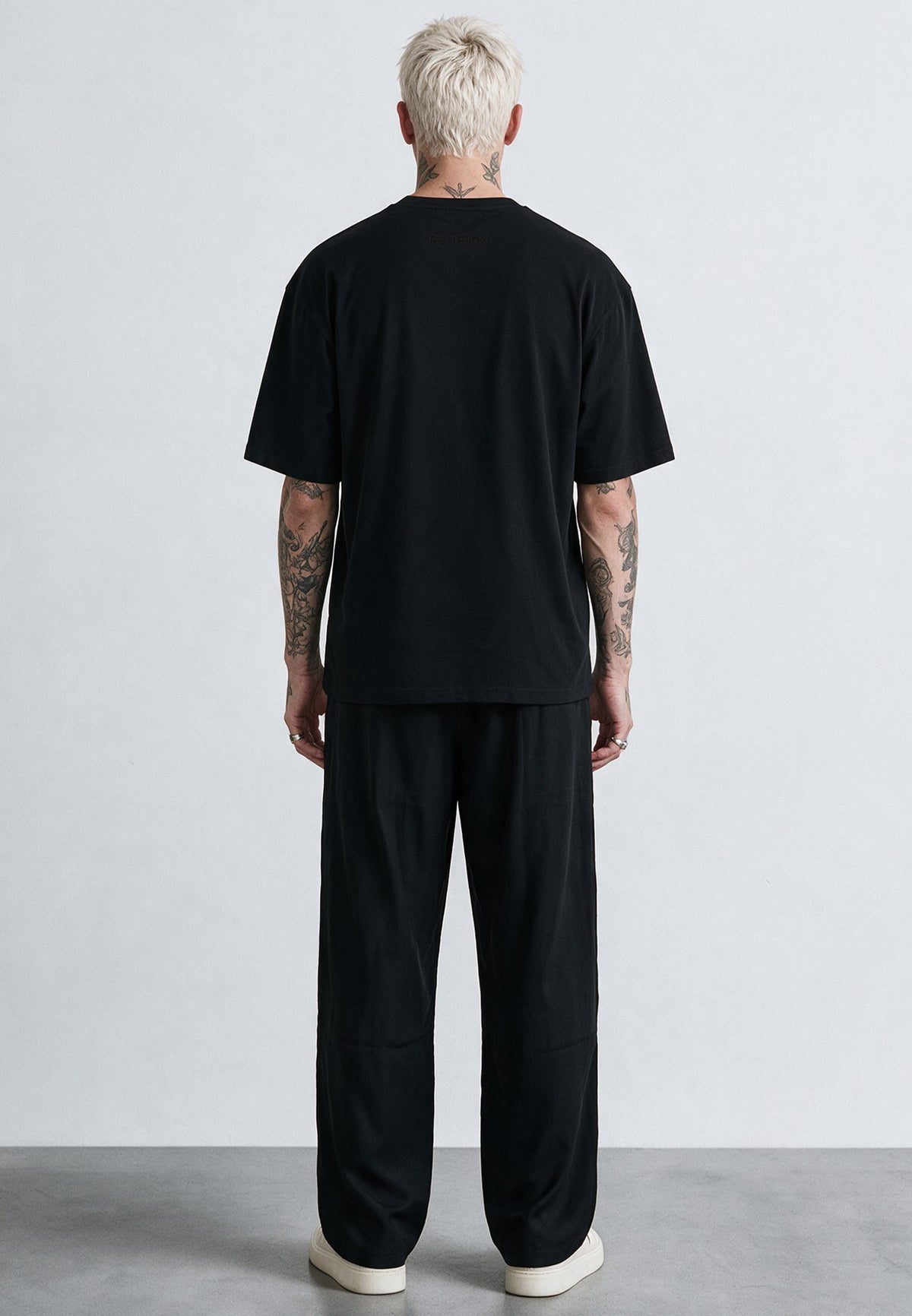 APPLIQUE HELL T-SHIRT BLACK
