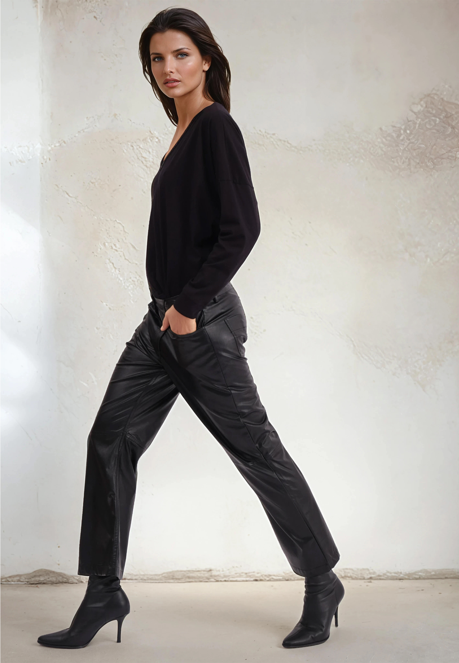 NEBULA TROUSERS BLACK