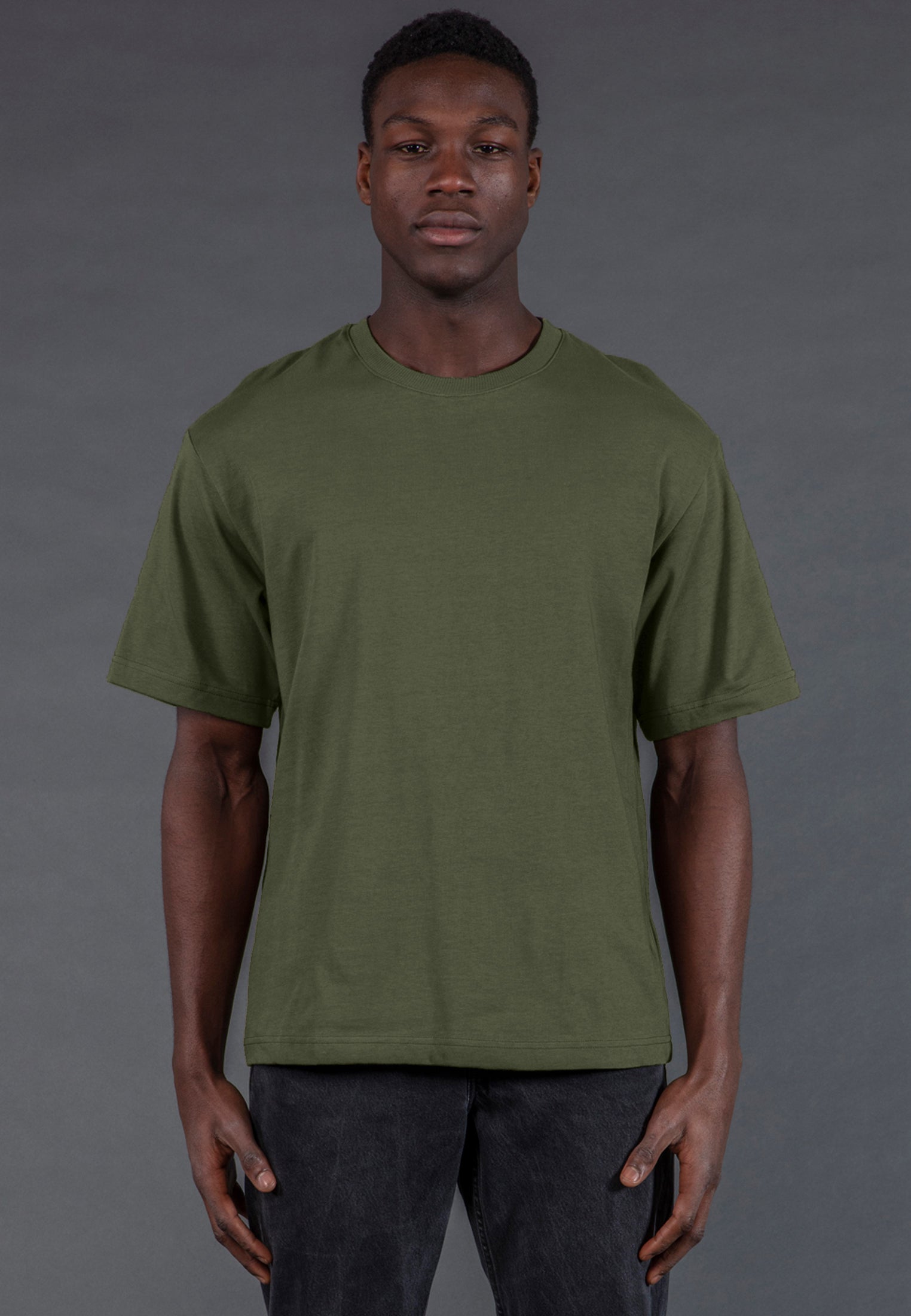 OVERSIZED HEAVY EMBRO T-SHIRT ARMY GREEN