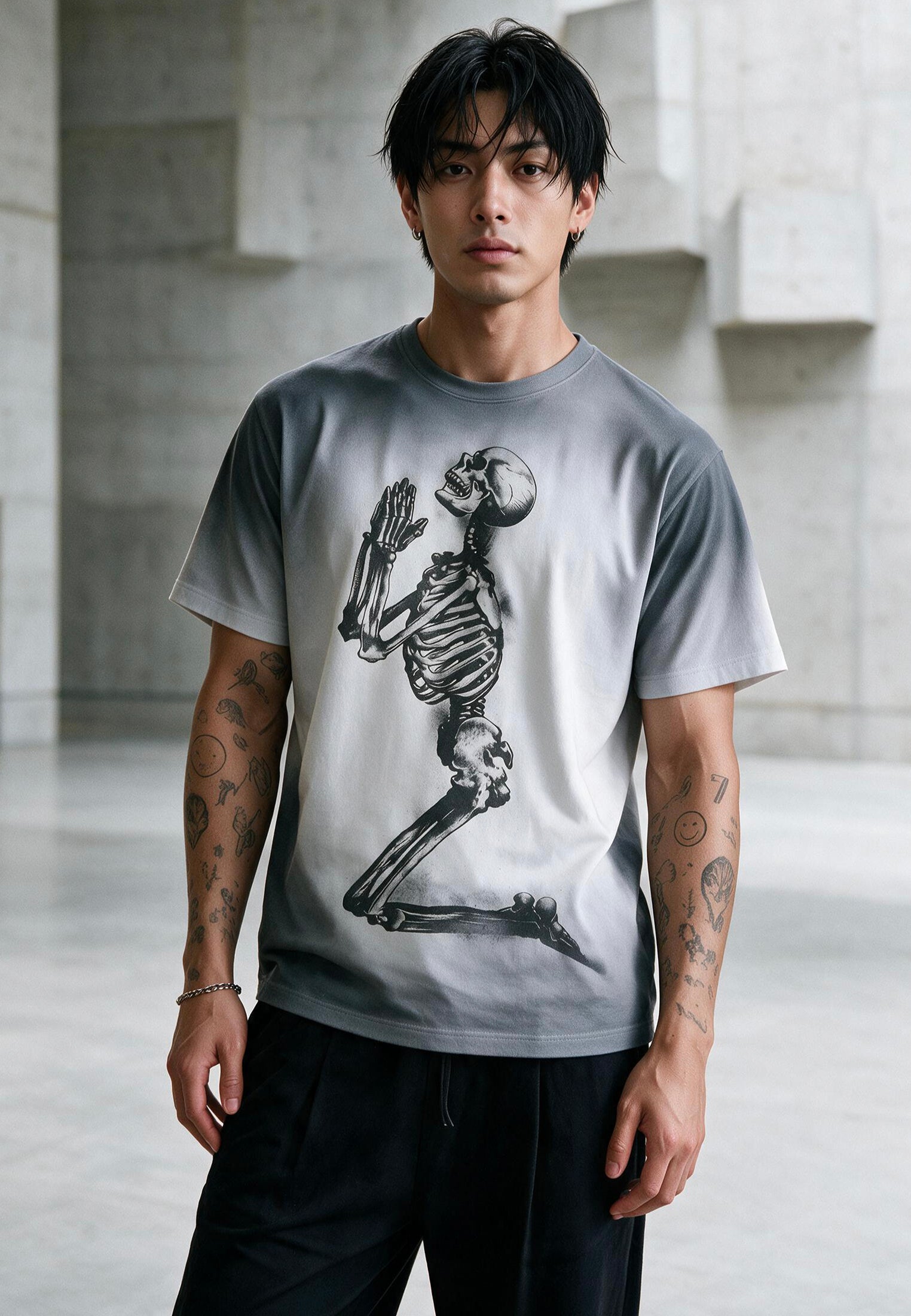PRAYING SKELETON T-SHIRT WASHED BLACK