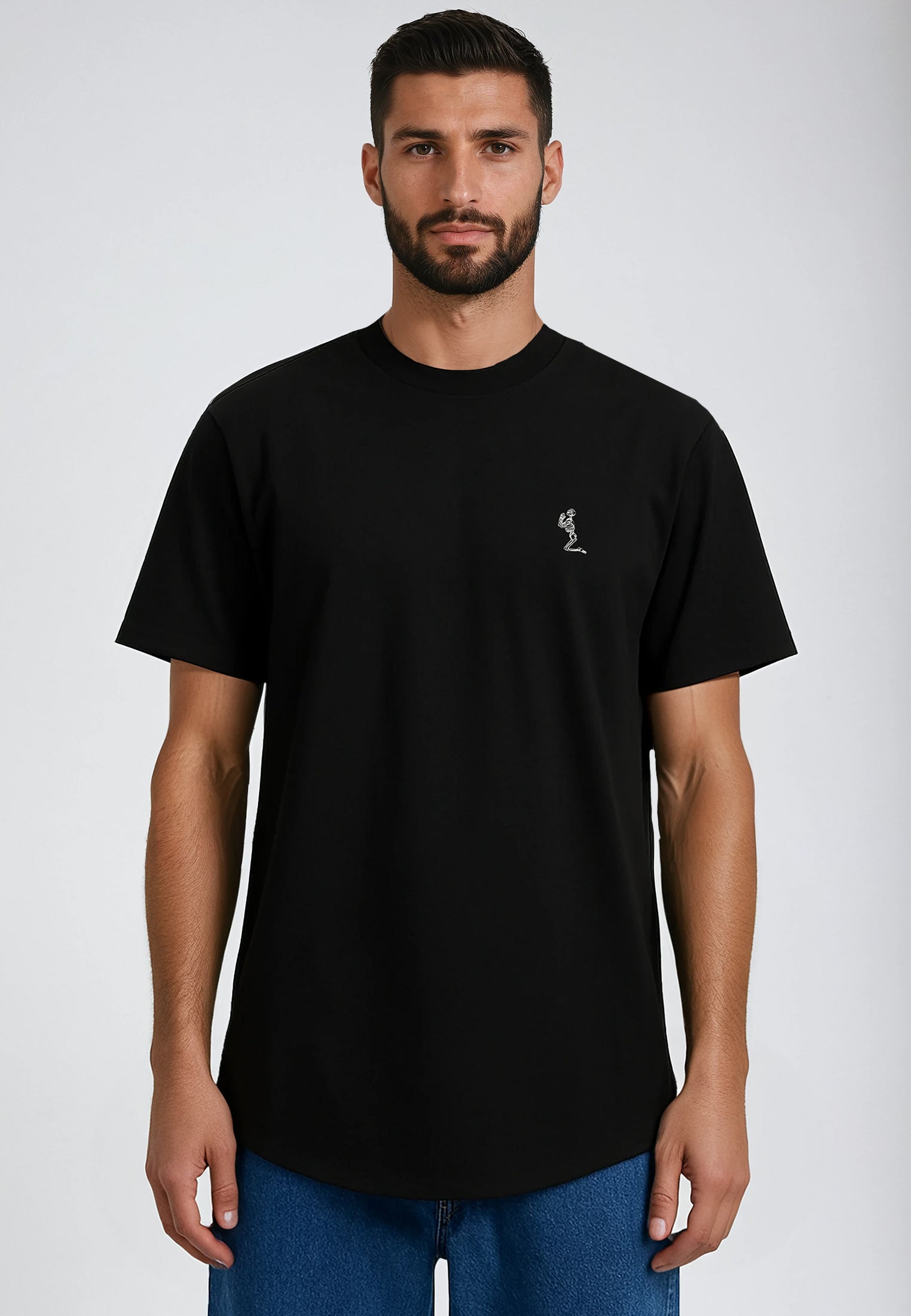 ESSENTIAL CURVED HEM BLACK T-SHIRT