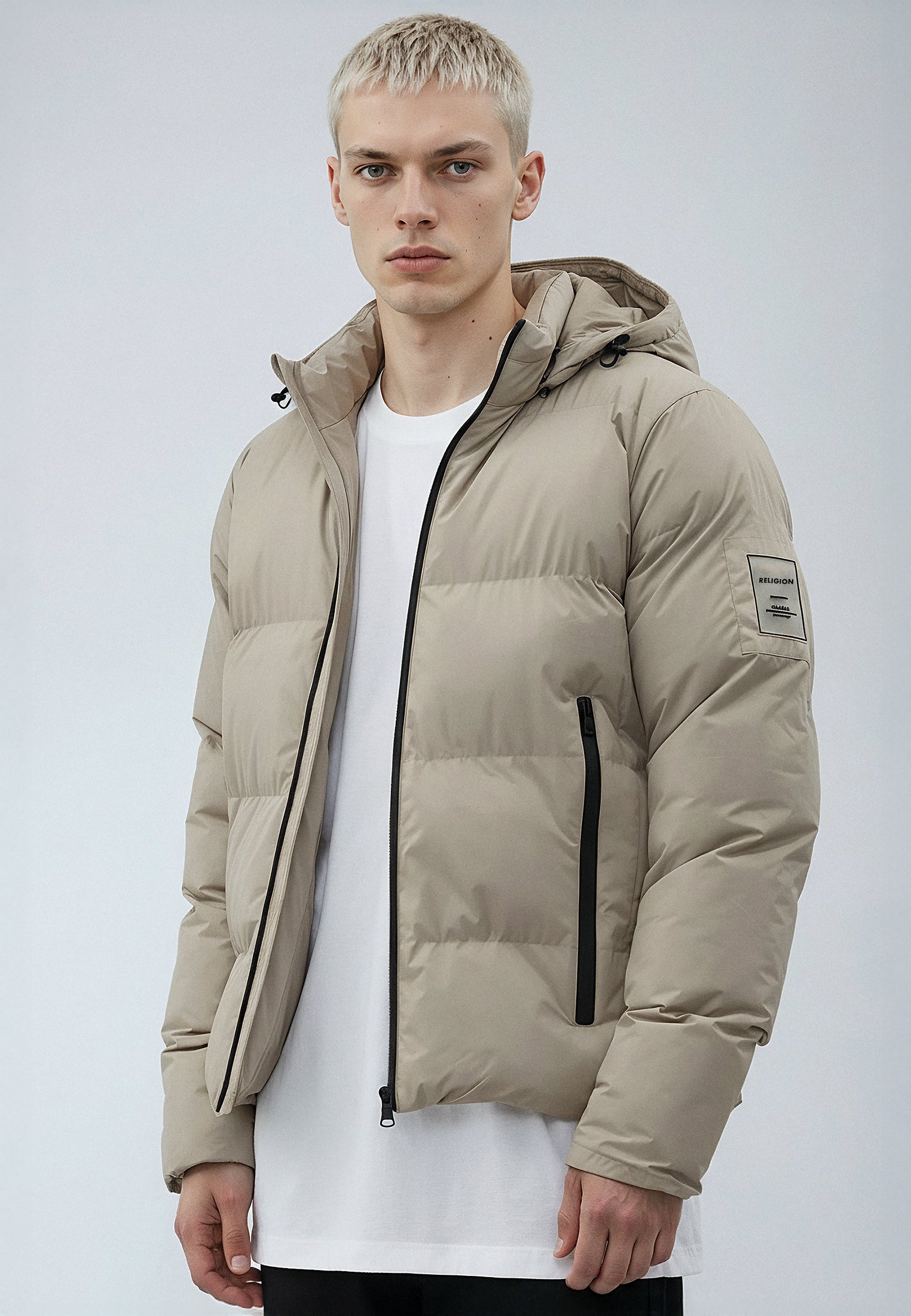 PERFORMANCE PUFFER JACKET TAN