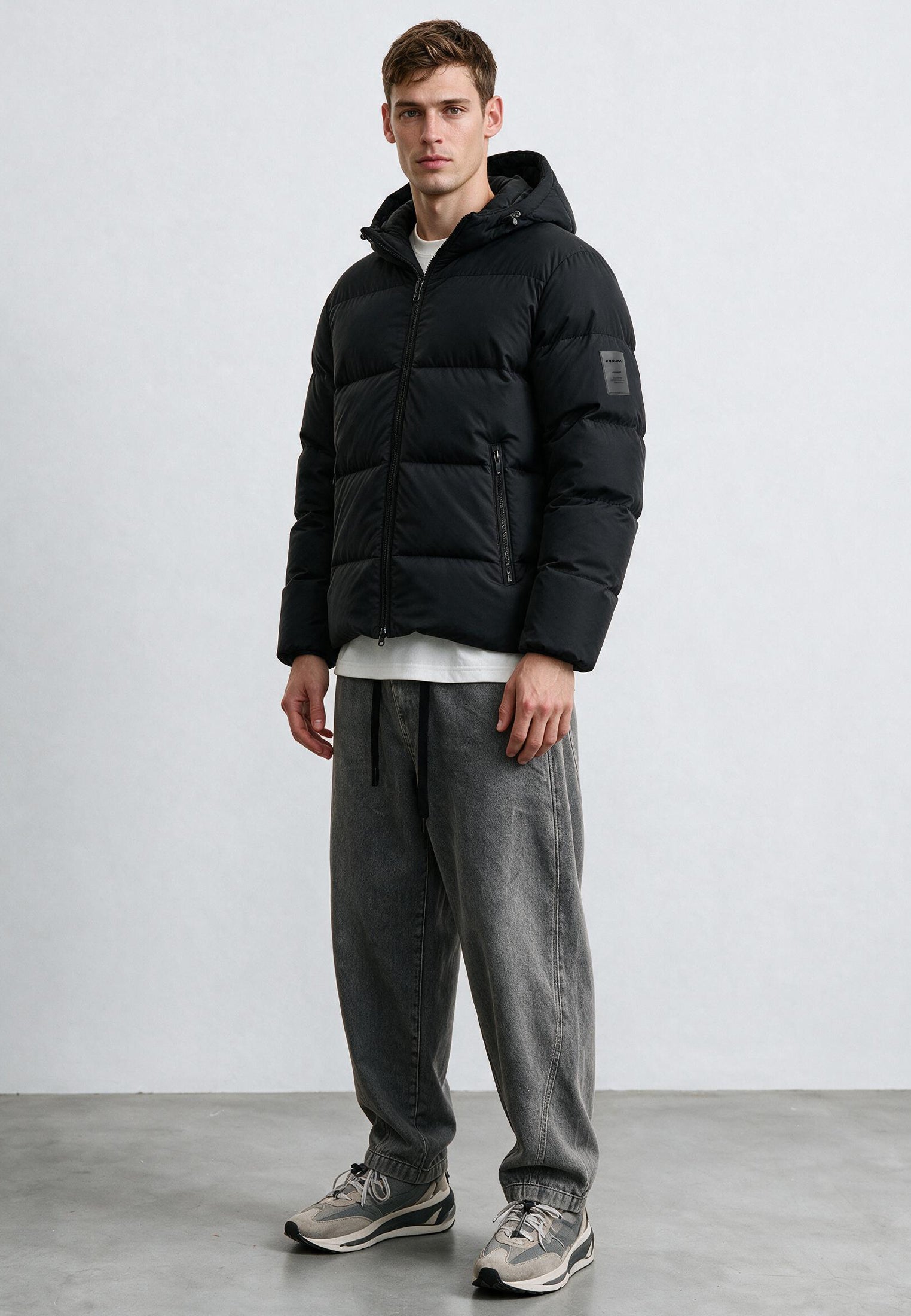 PERFORMANCE PUFFER JACKET WASHED BLACK