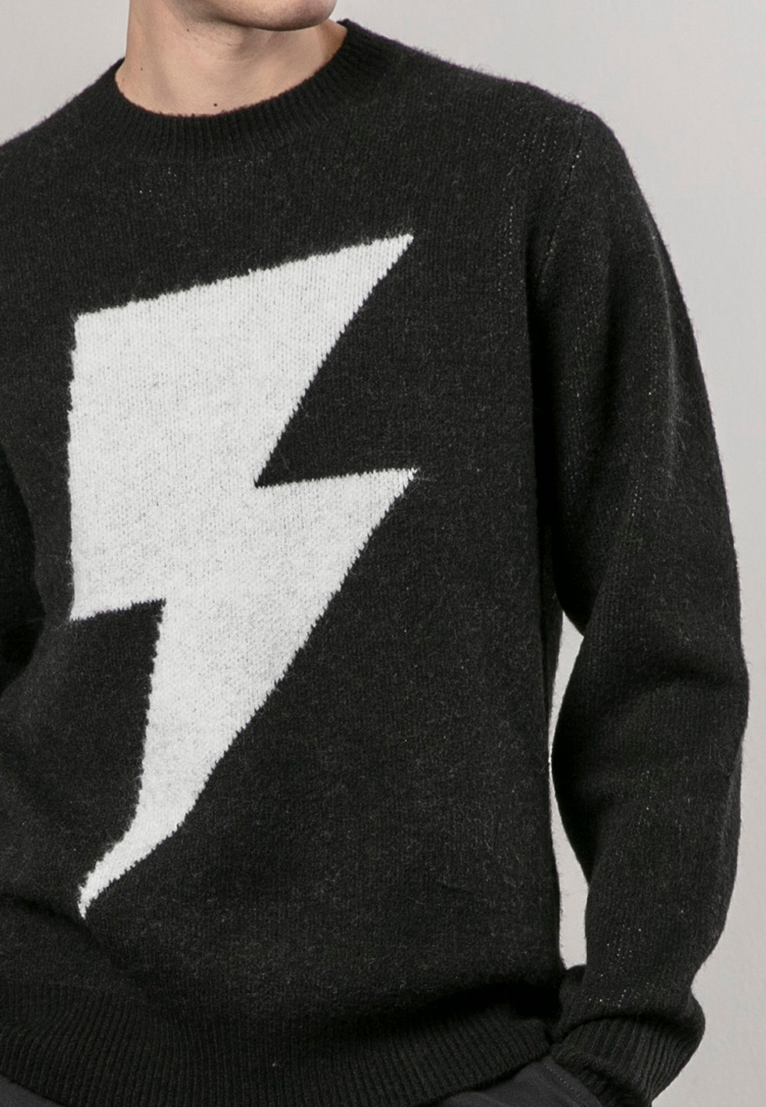 LIGHTNING KNIT BLACK