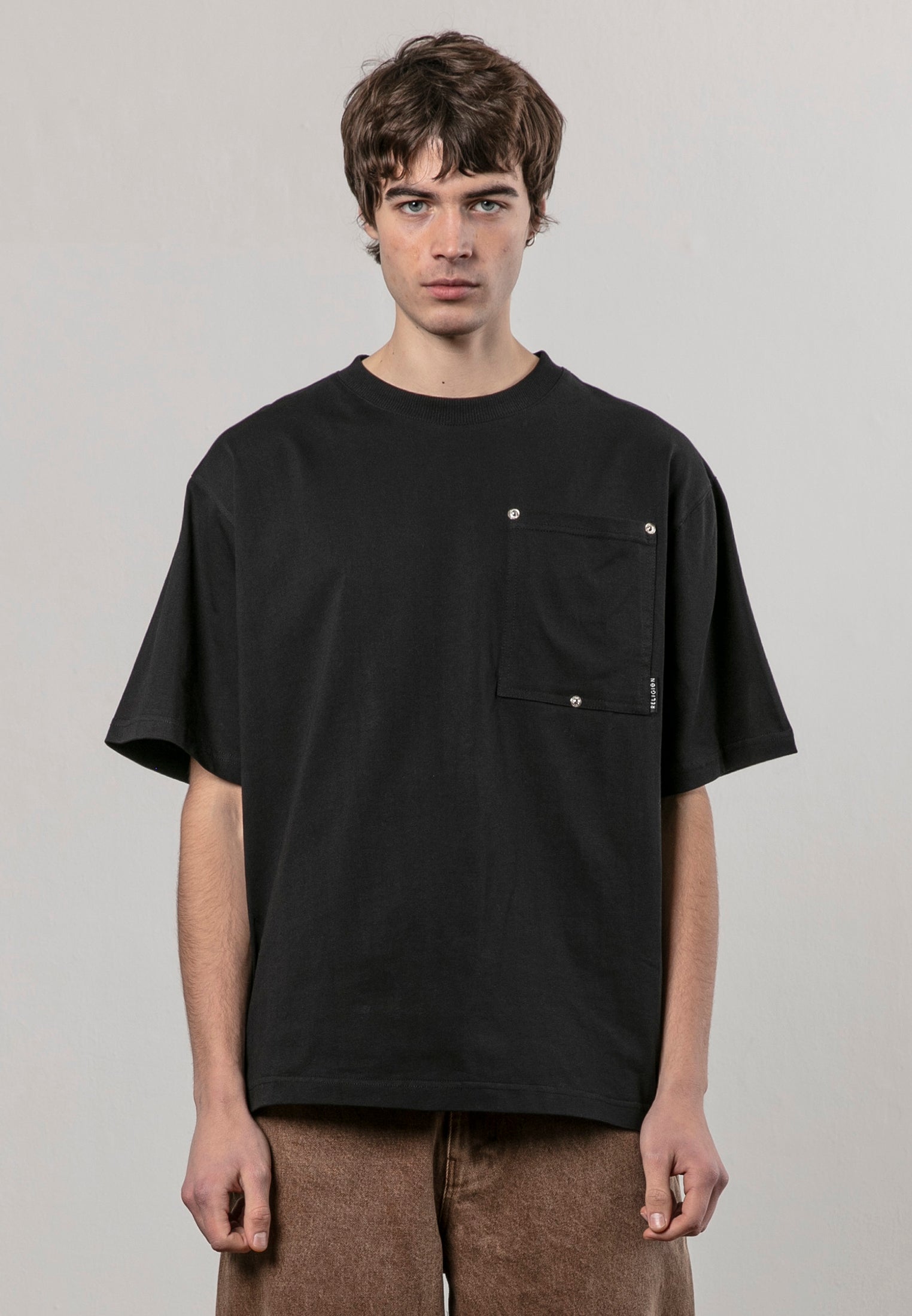 RIVET OVERSIZED T-SHIRT BLACK