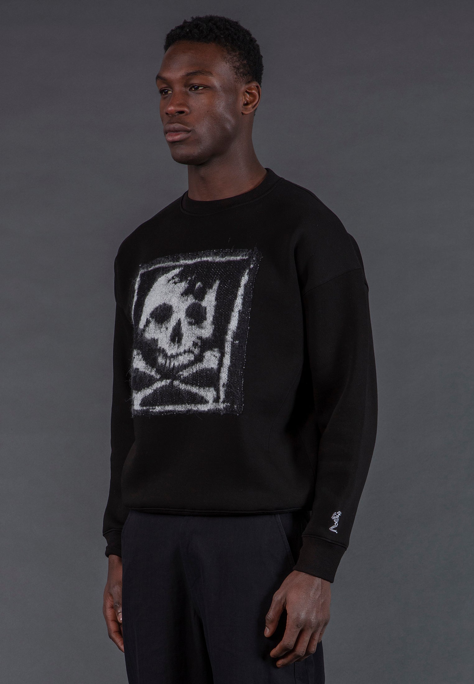 ANTARSIA SKULL SWEAT BLACK