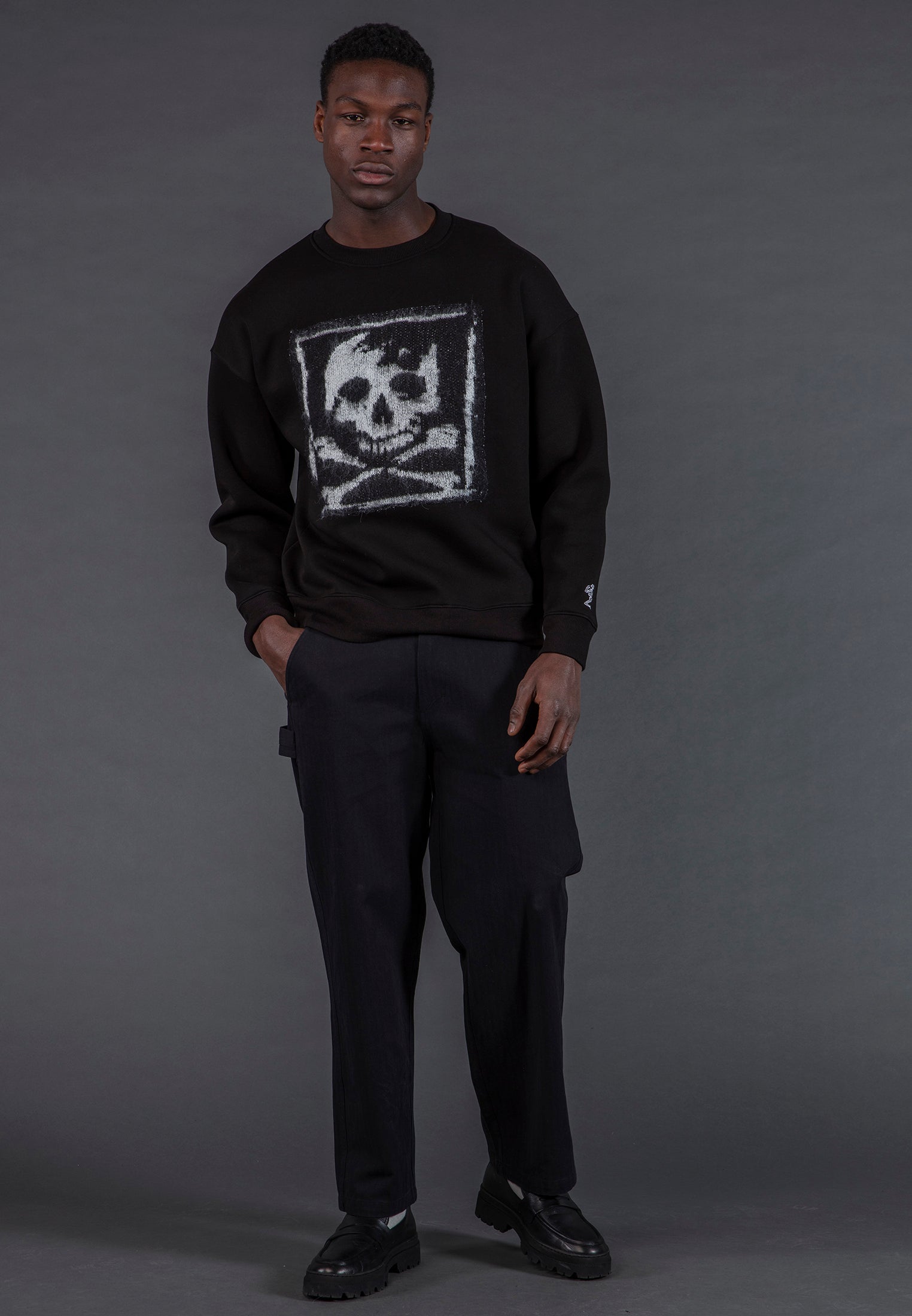ANTARSIA SKULL SWEAT BLACK
