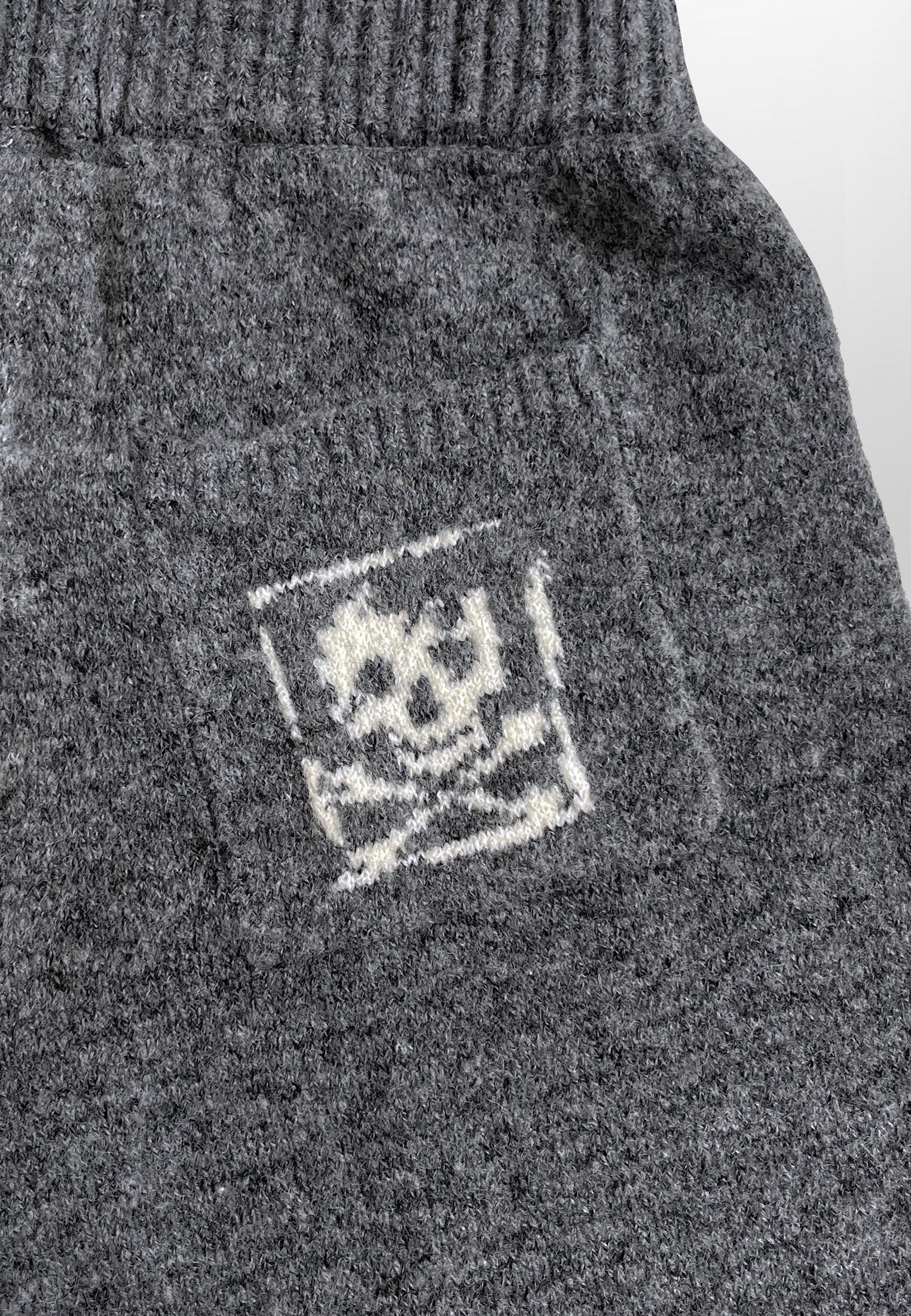 GIRLS SKULLY LOGO PANTS CHARCOAL