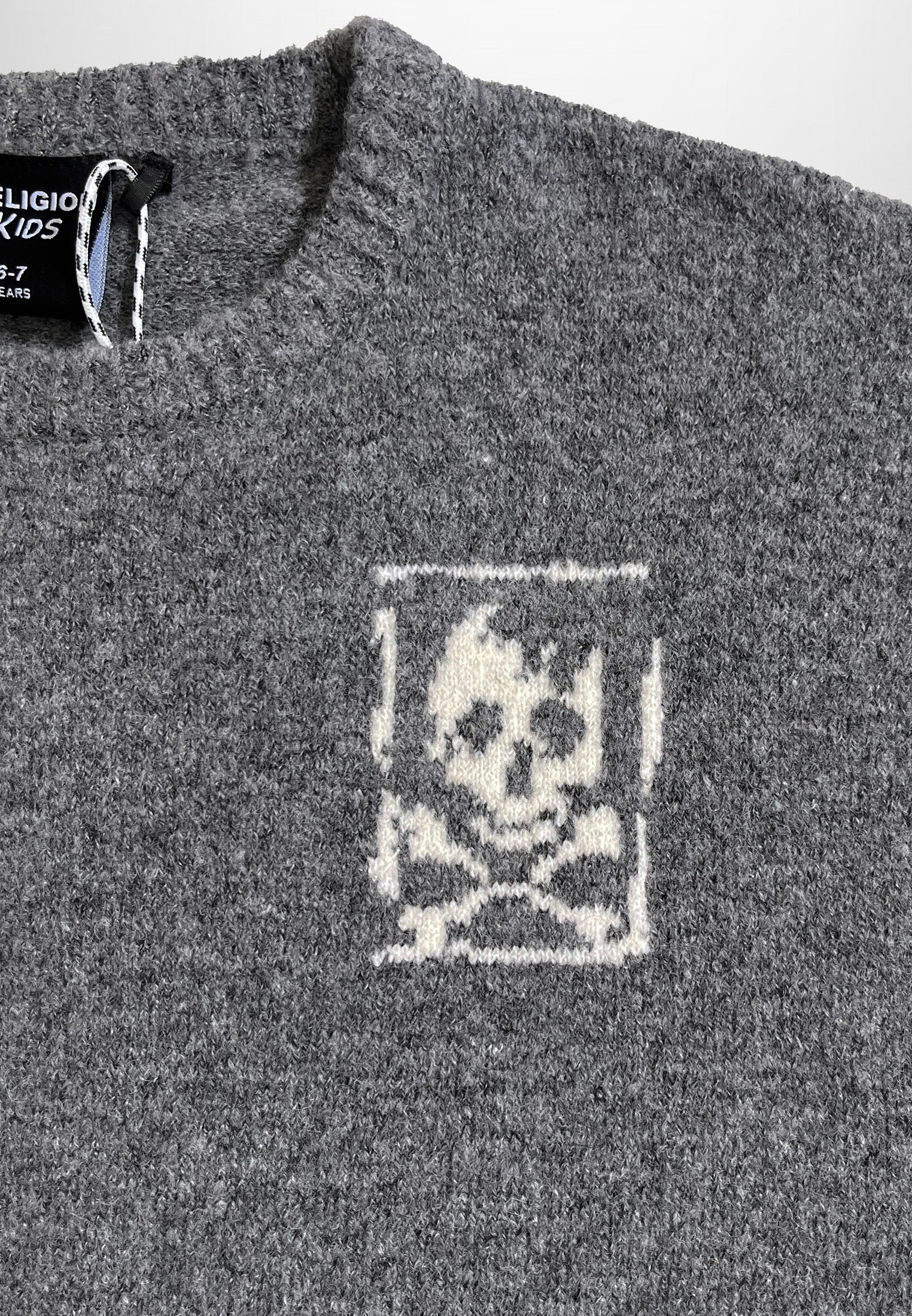 GIRLS SKULLY LOGO JUMPER CHARCOAL