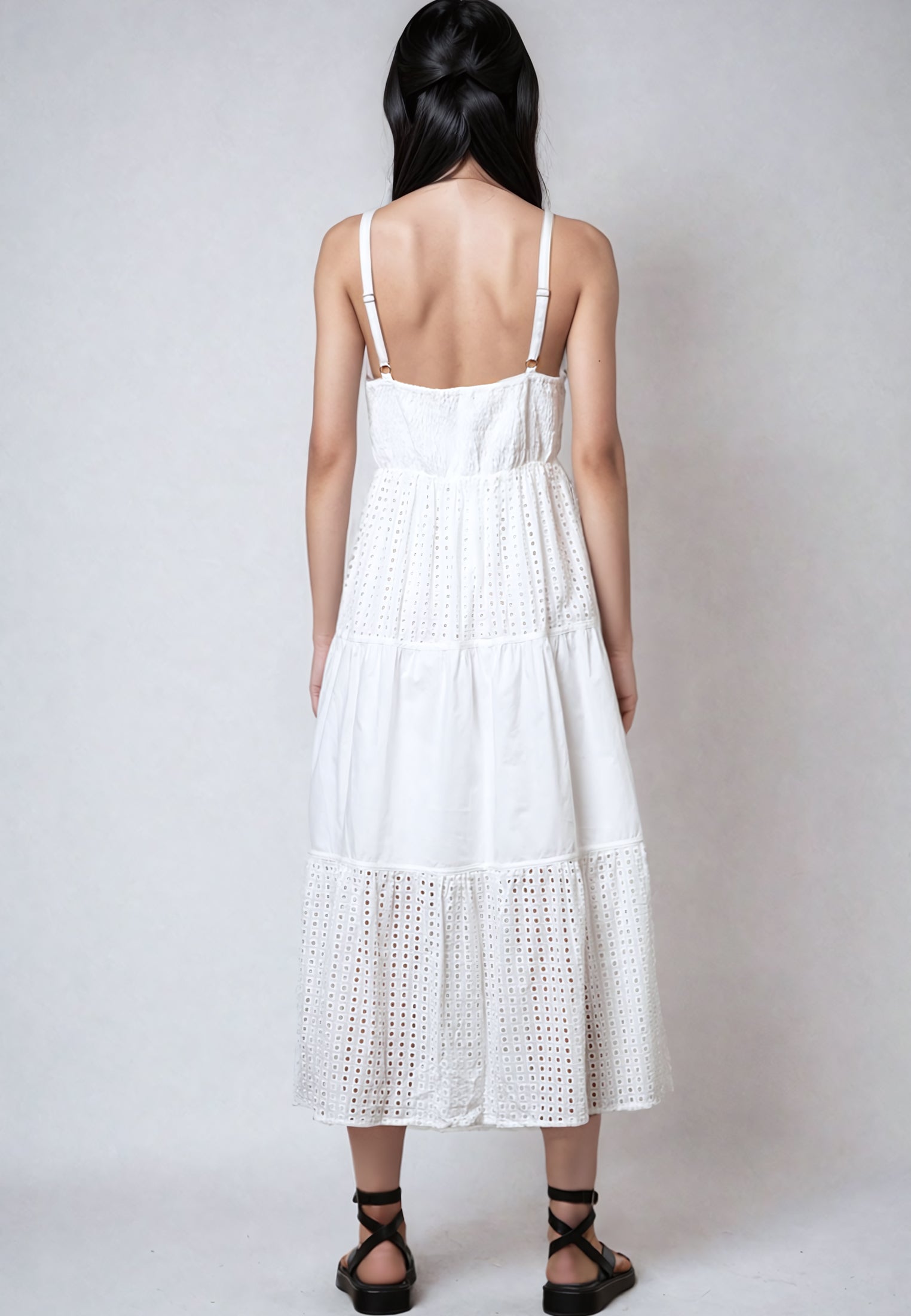 ONYX DRESS WHITE BRODERIE