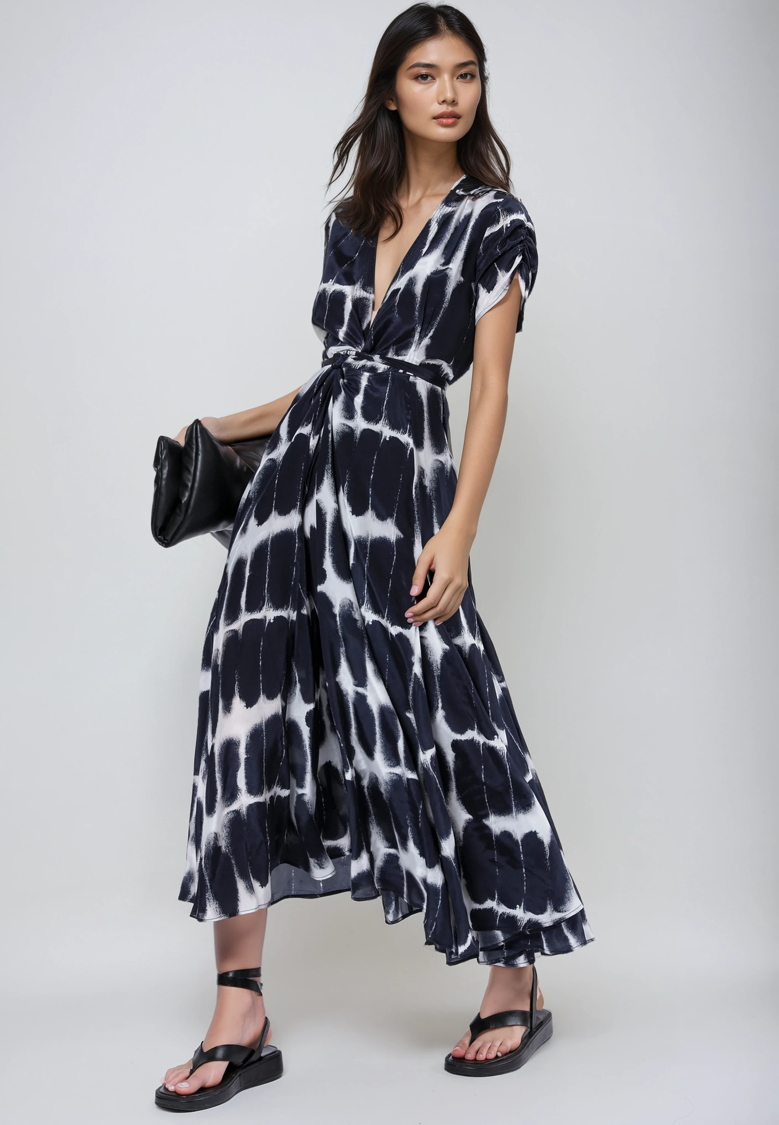 SOLSTICE LUMINARY MAXI DRESS