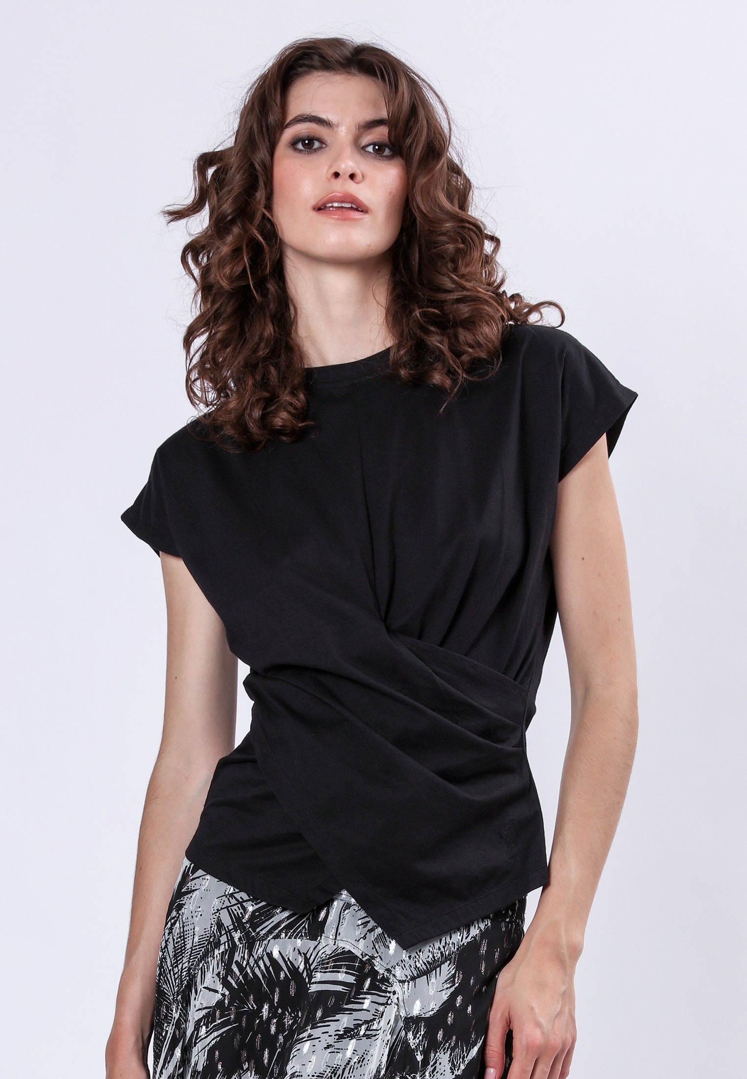 TIME T-SHIRT BLACK