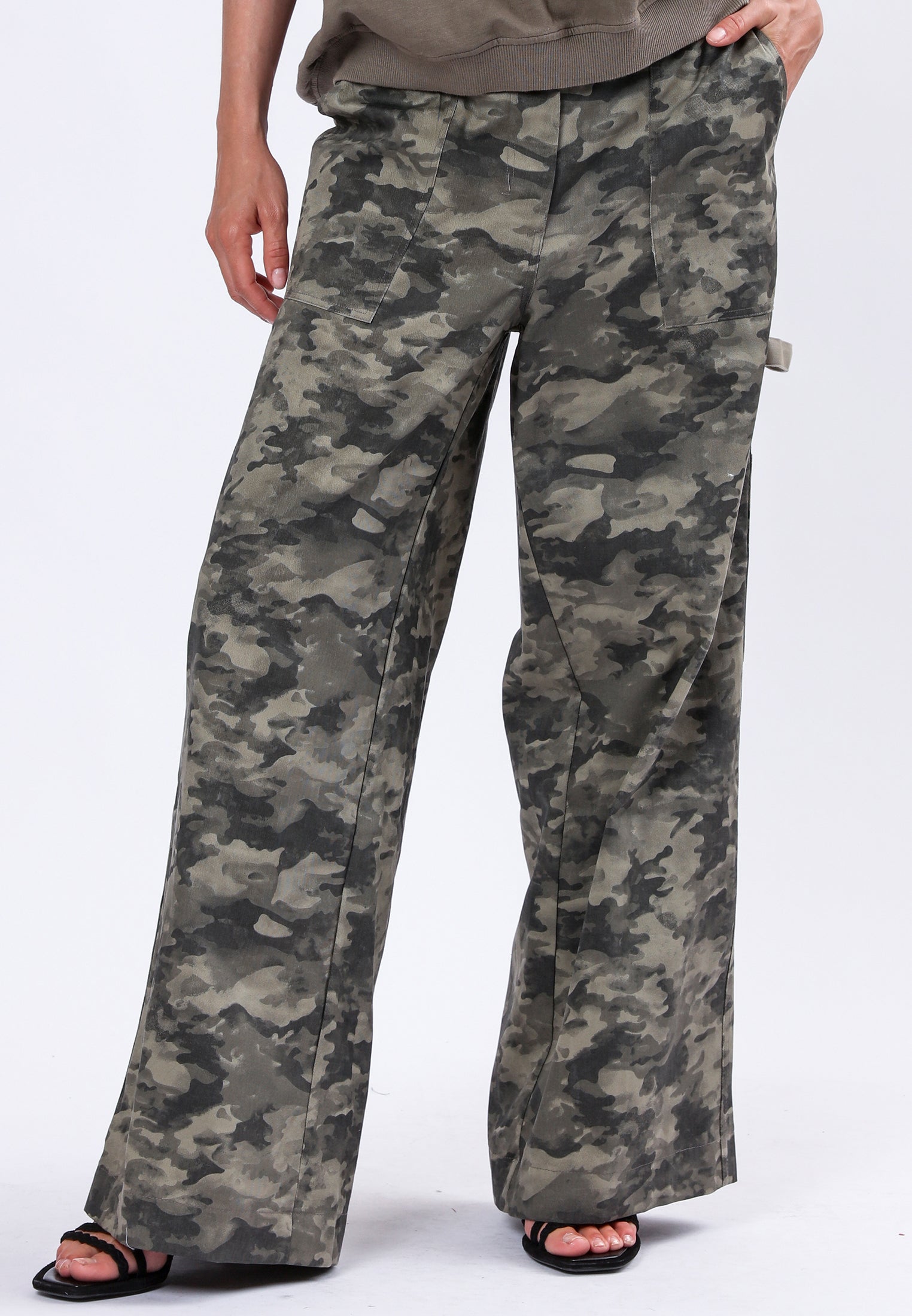 REVELATION TROUSERS CAMO