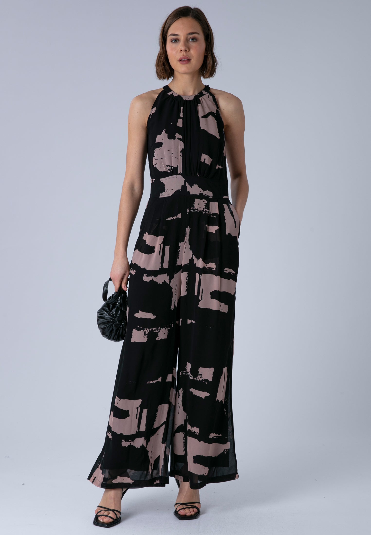 CREW JUMPSUIT FACADE