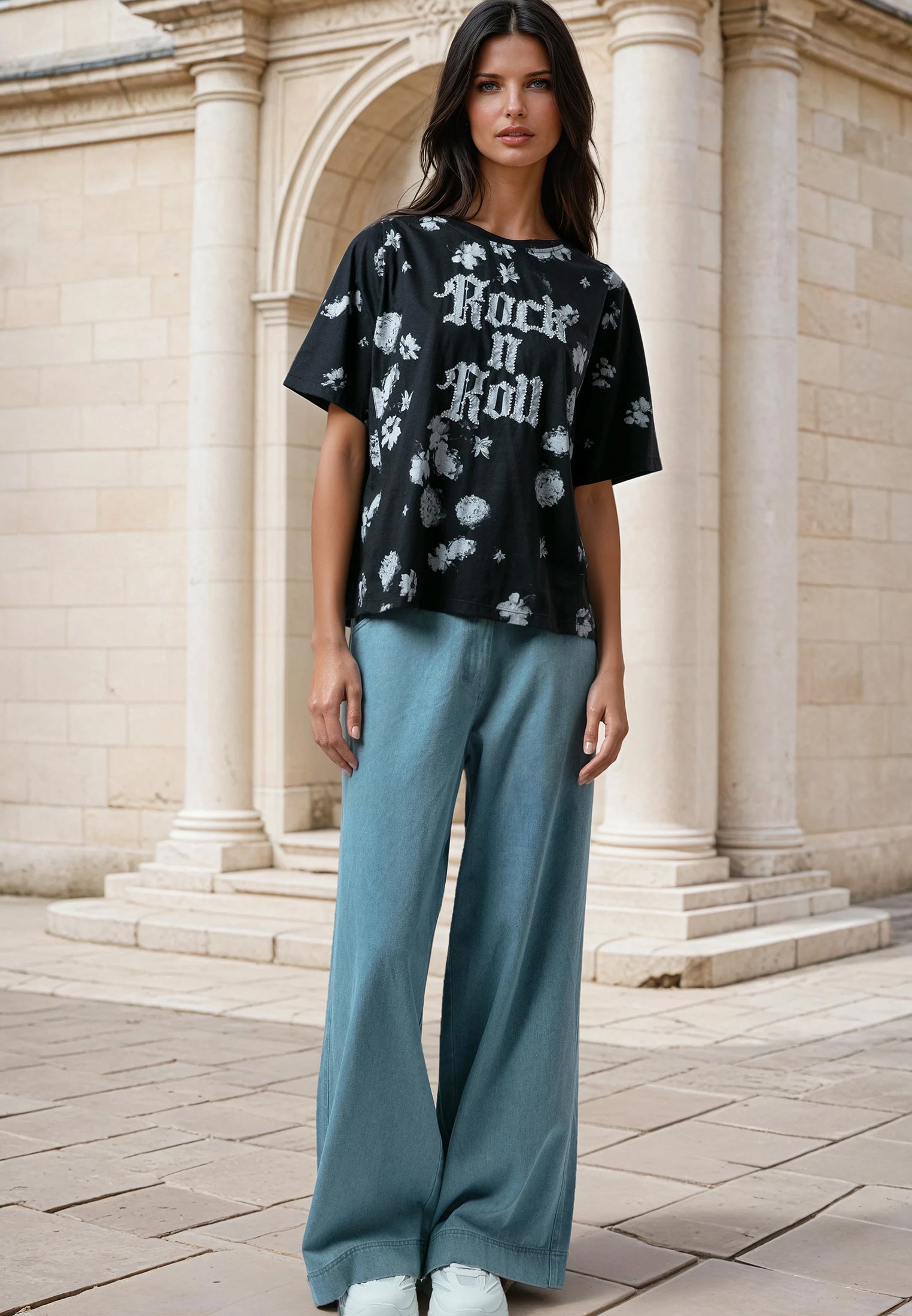 BELLA T-SHIRT ORCHARD BLACK