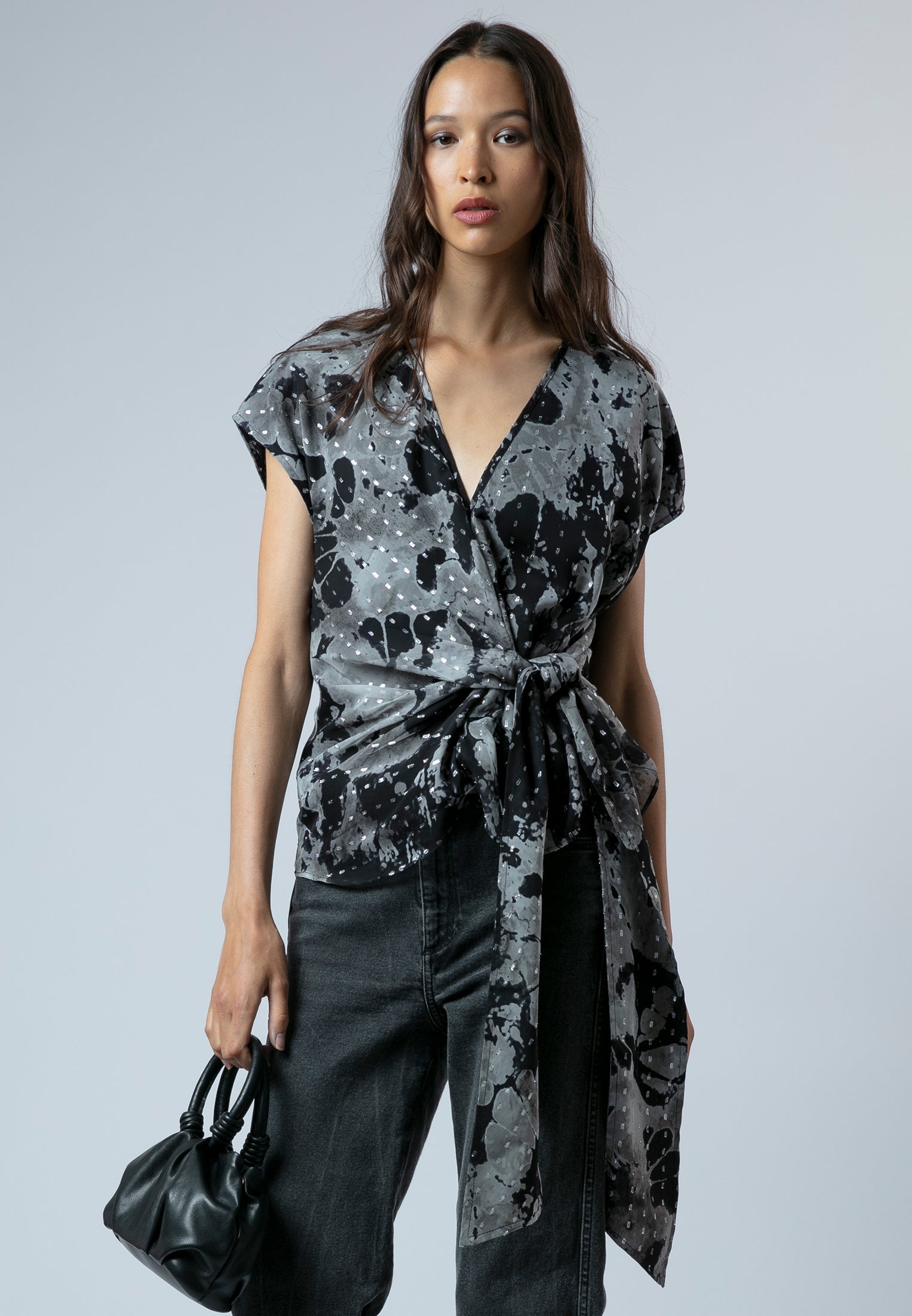 ELINE TOP BLACK & WHITE