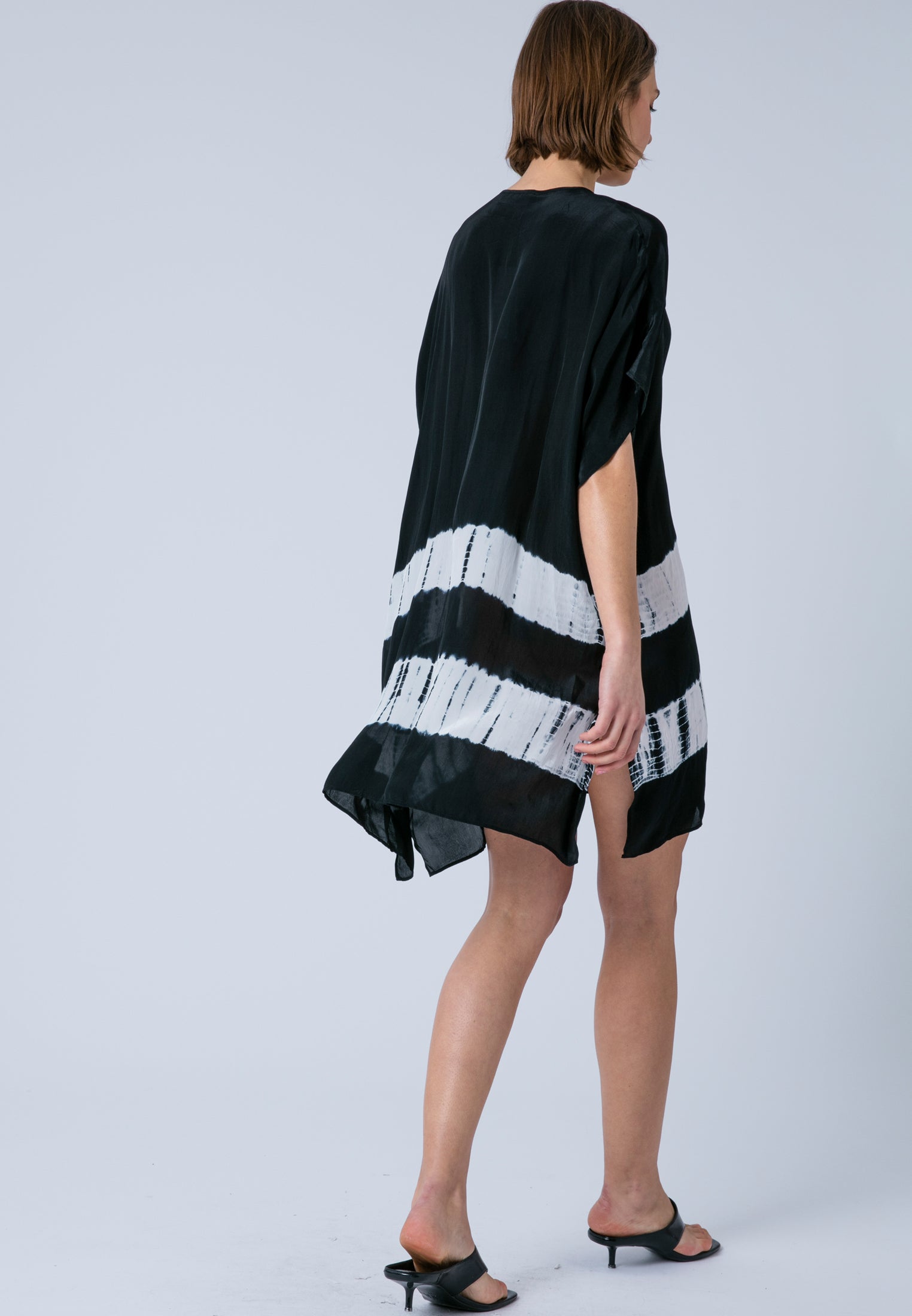 ELLA KAFTAN JET BLACK & WHITE