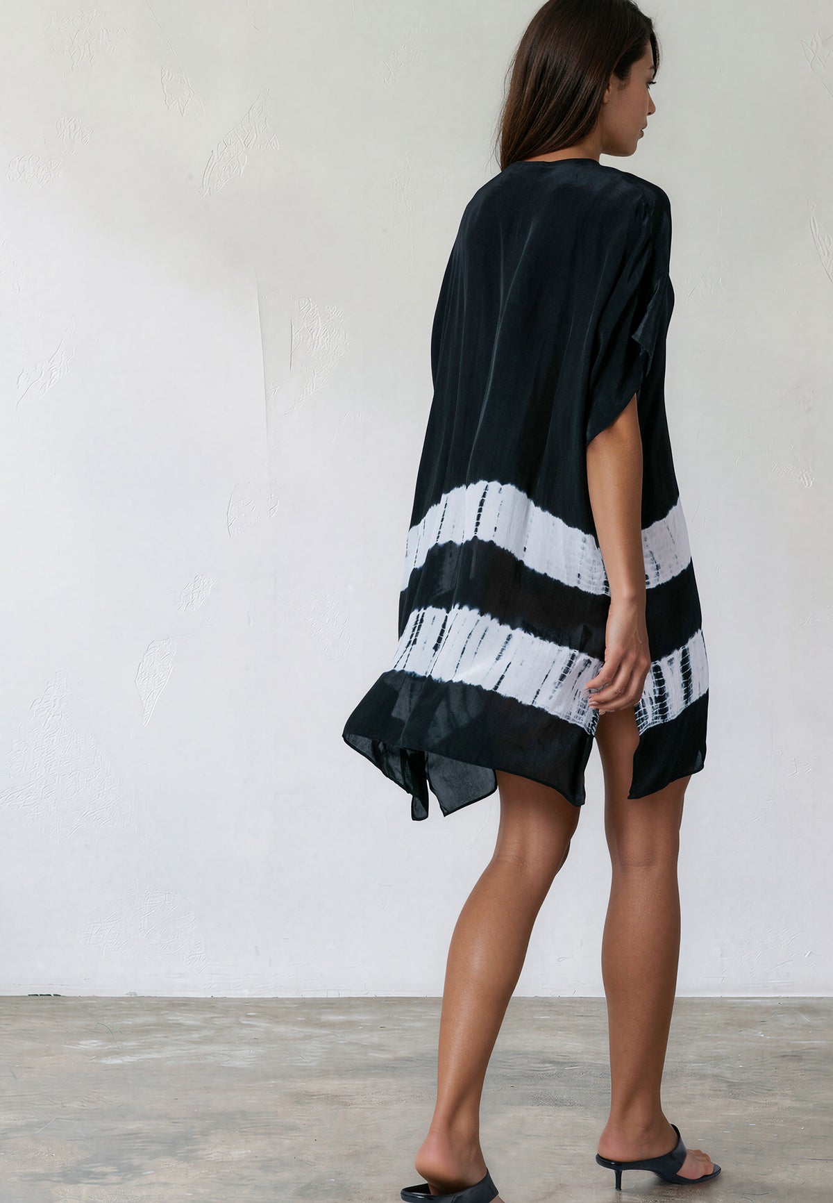 ELLA KAFTAN JET BLACK & WHITE