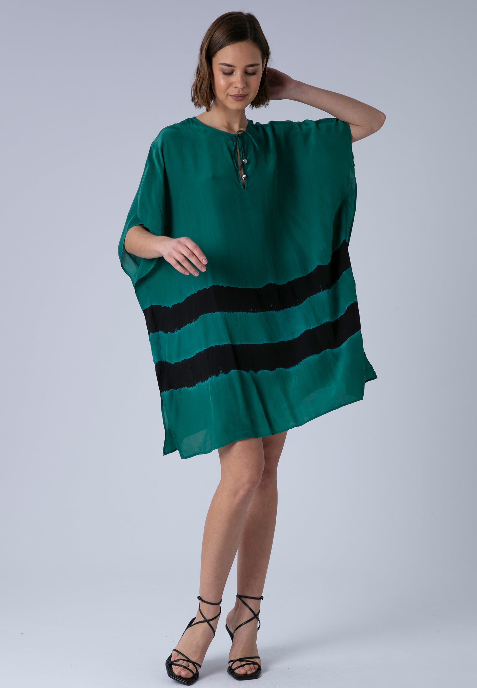 ELLA KAFTAN GREEN & BLACK