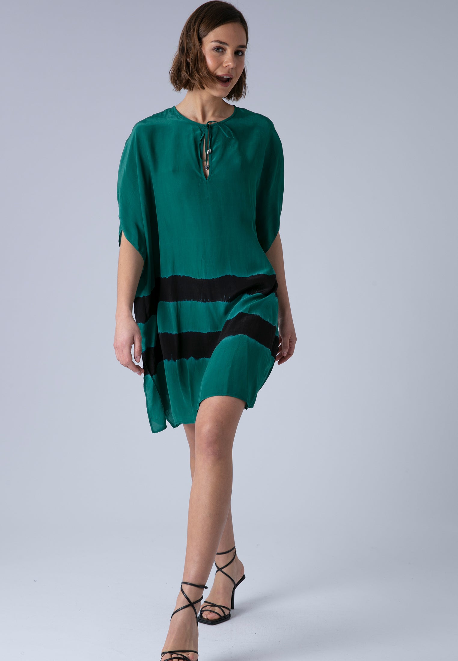 ELLA KAFTAN GREEN & BLACK