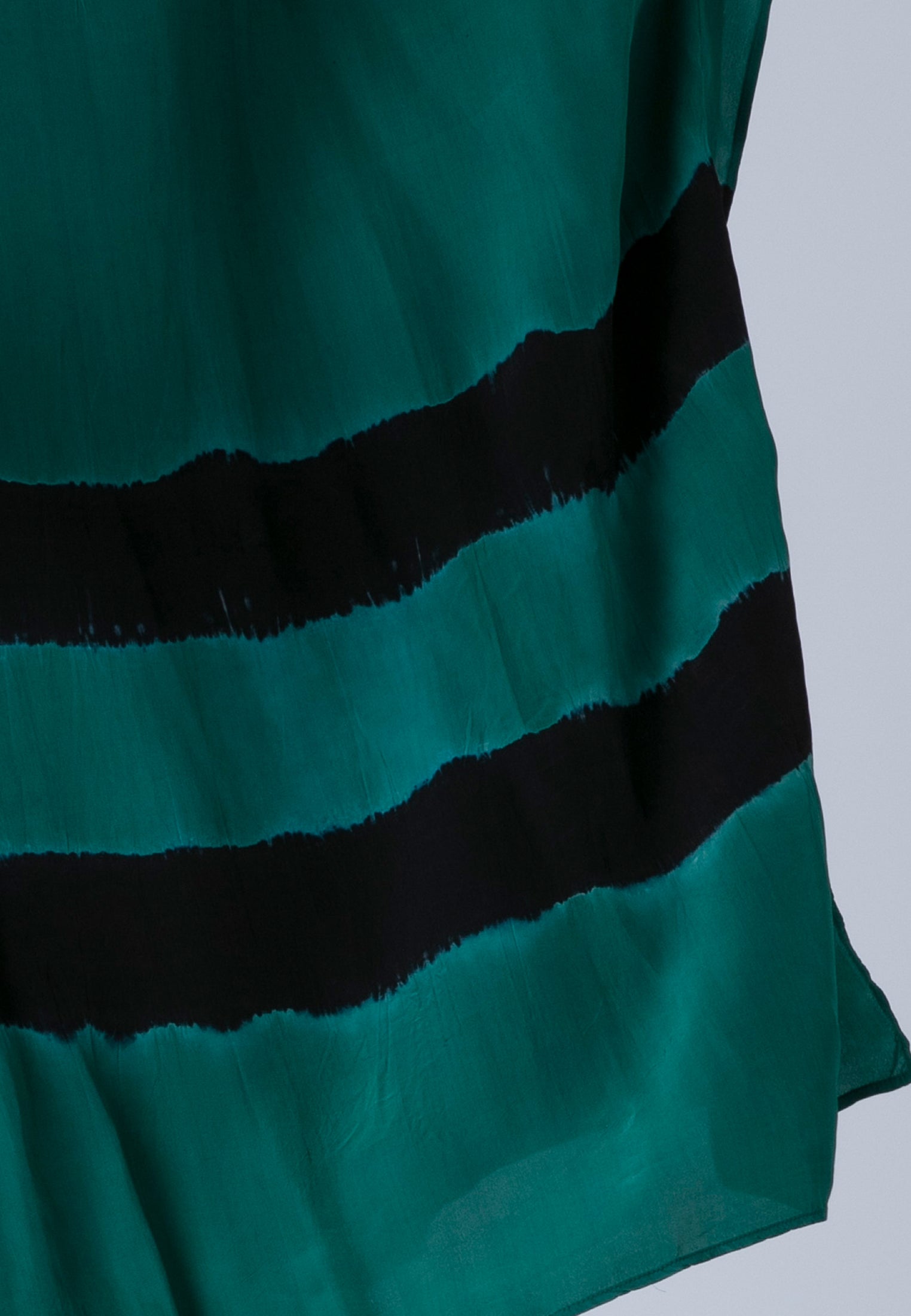 ELLA KAFTAN GREEN & BLACK