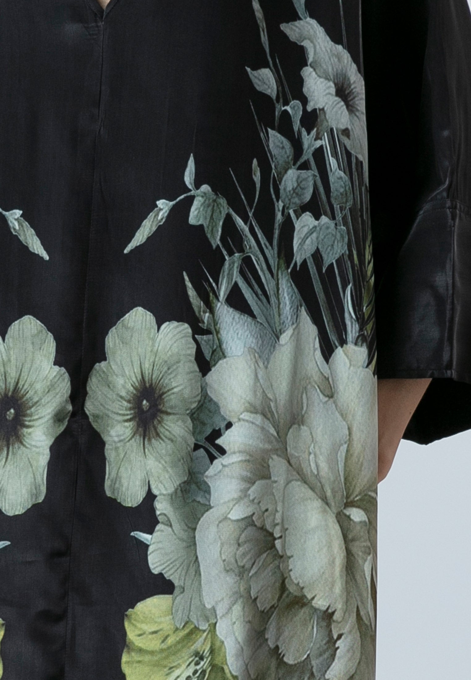 FIONA KAFTAN CAMELLIA