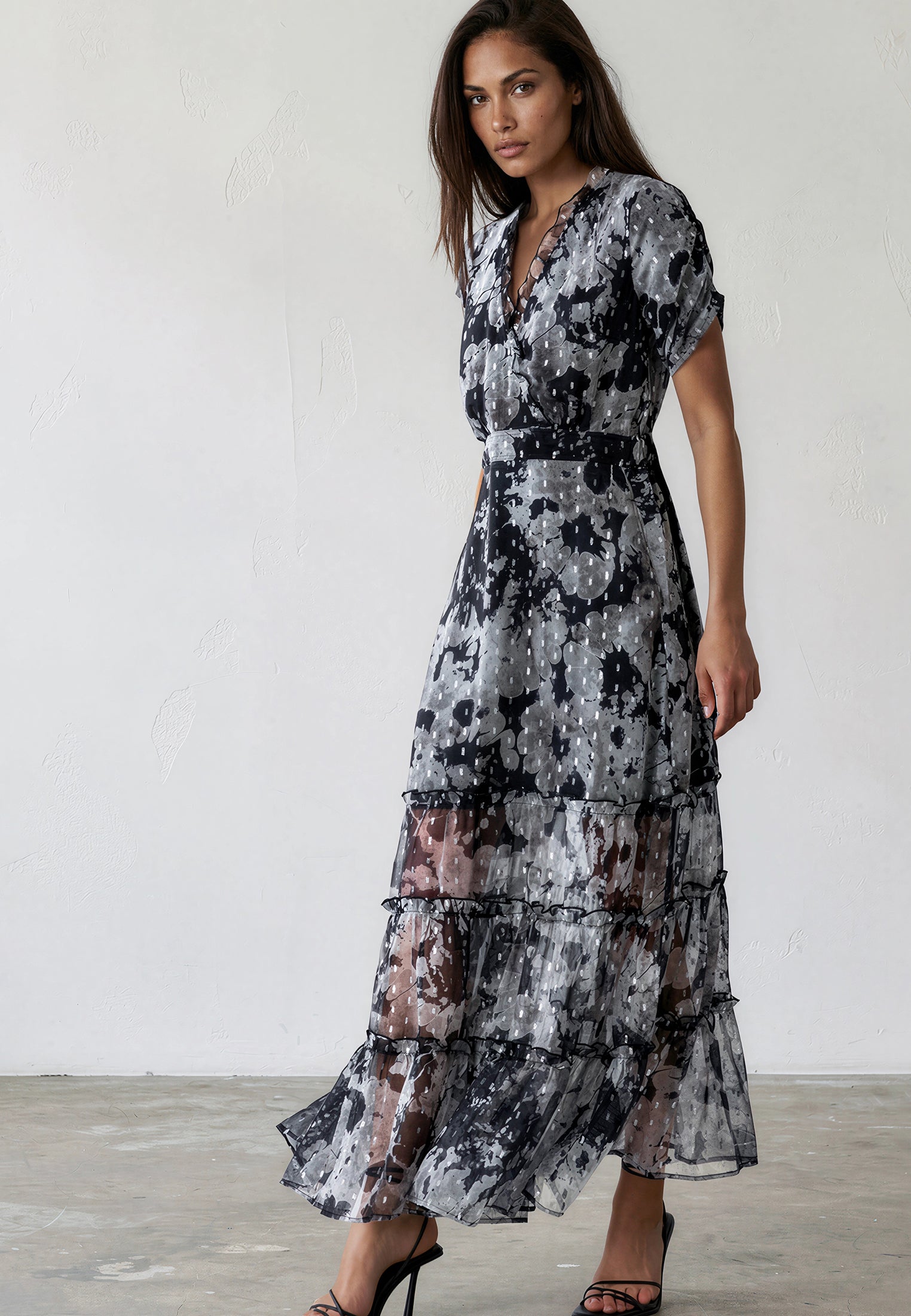 JESSIE MAXI DRESS BLACK & WHITE