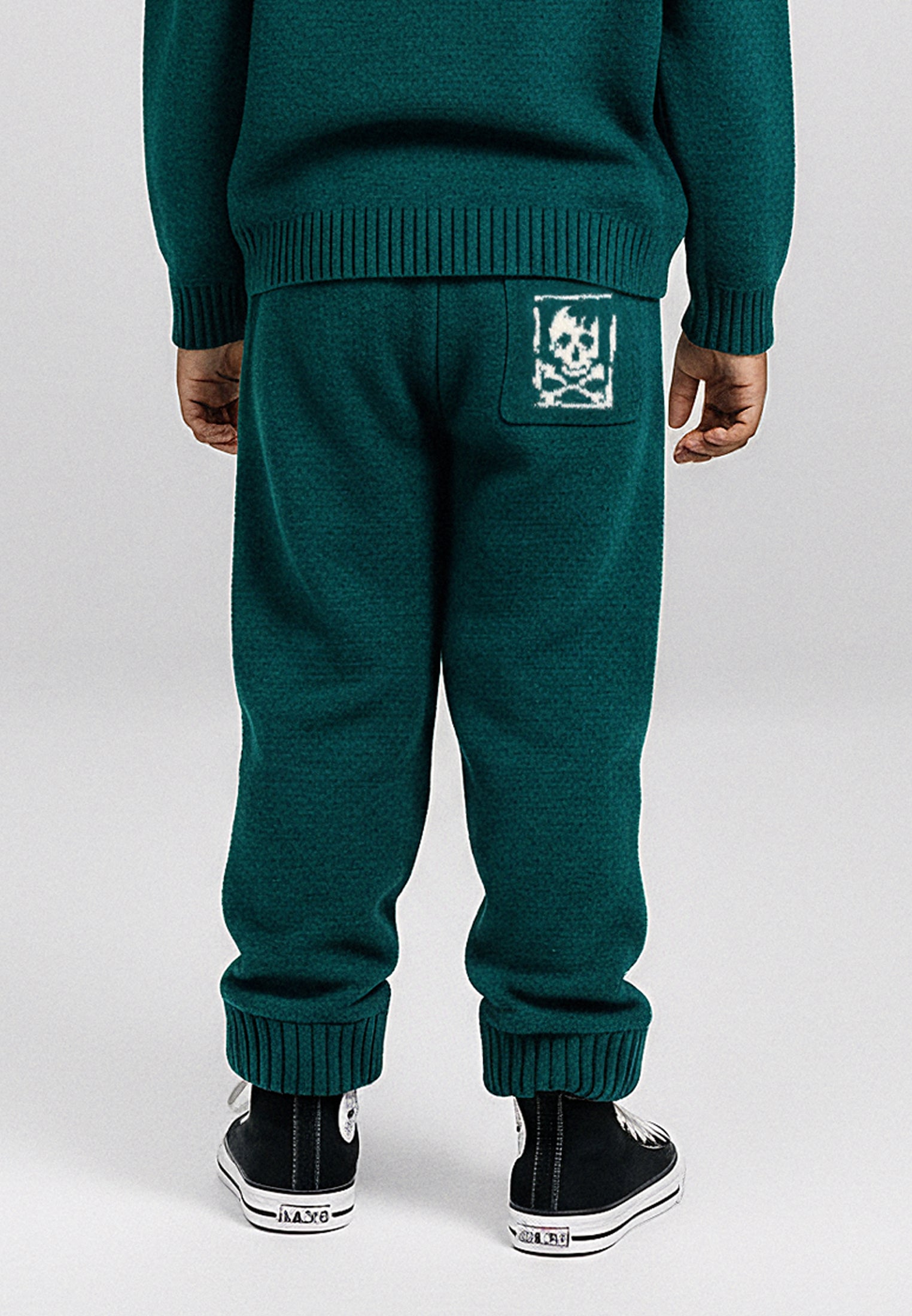 BOYS SKULLY LOGO PANT FOREST GREEN