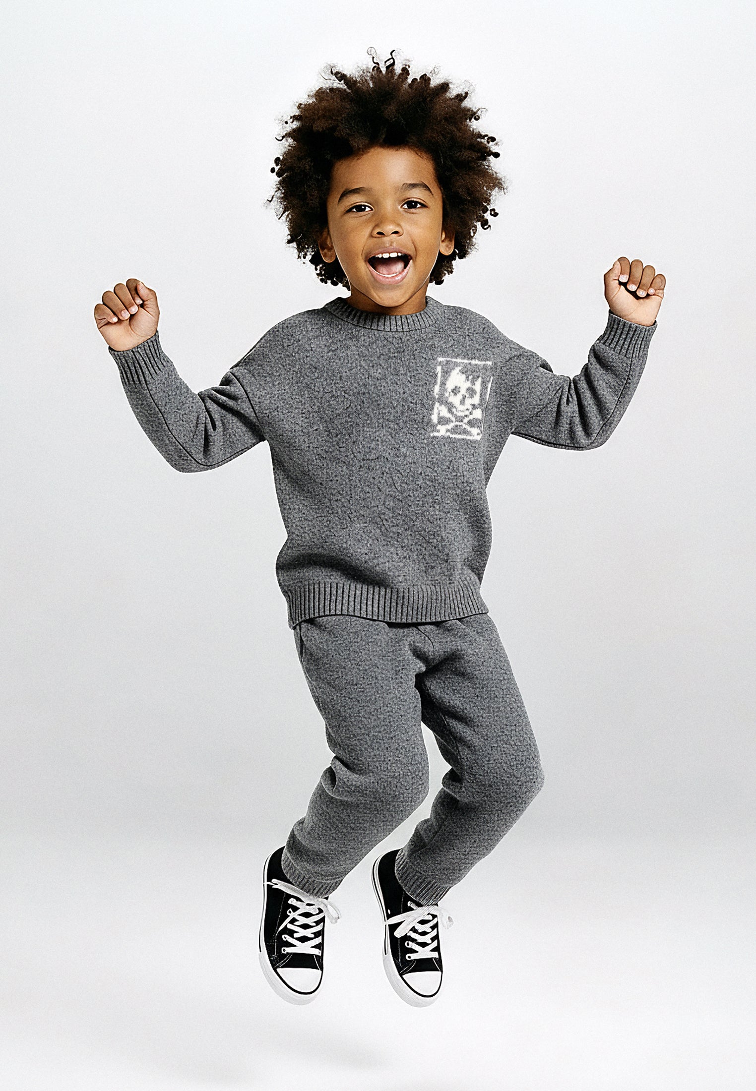 BOYS SKULLY LOGO JUMPER CHARCOAL