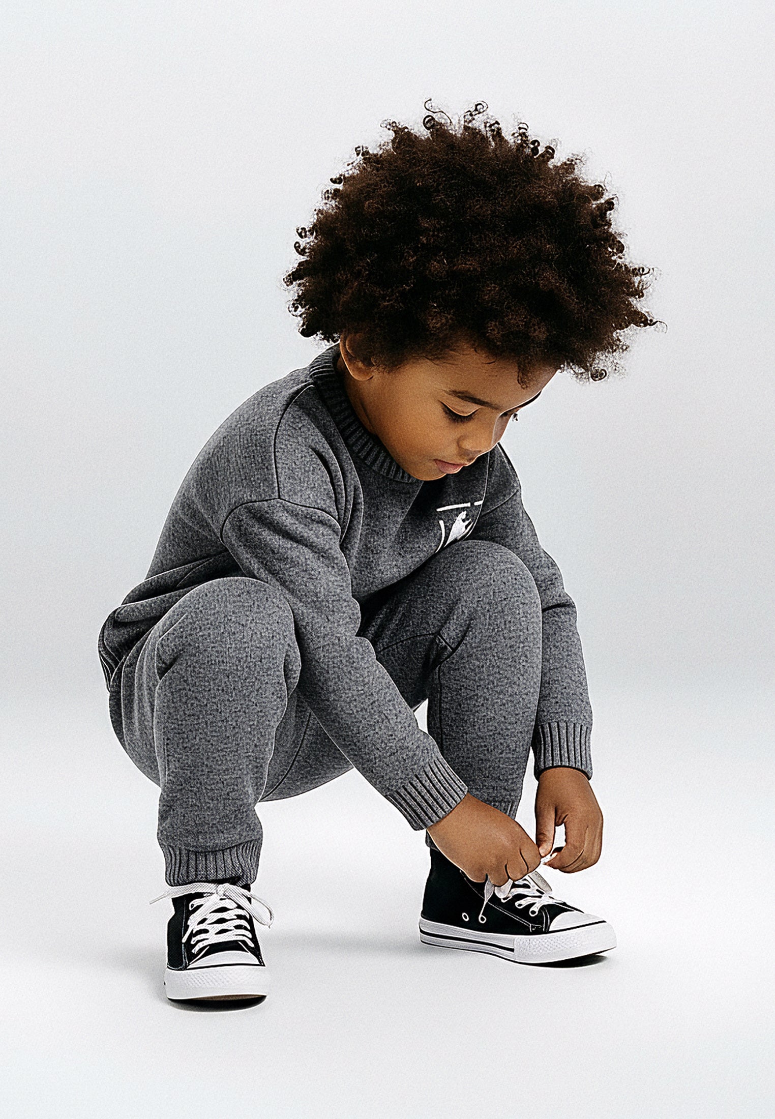 BOYS SKULLY LOGO JUMPER CHARCOAL