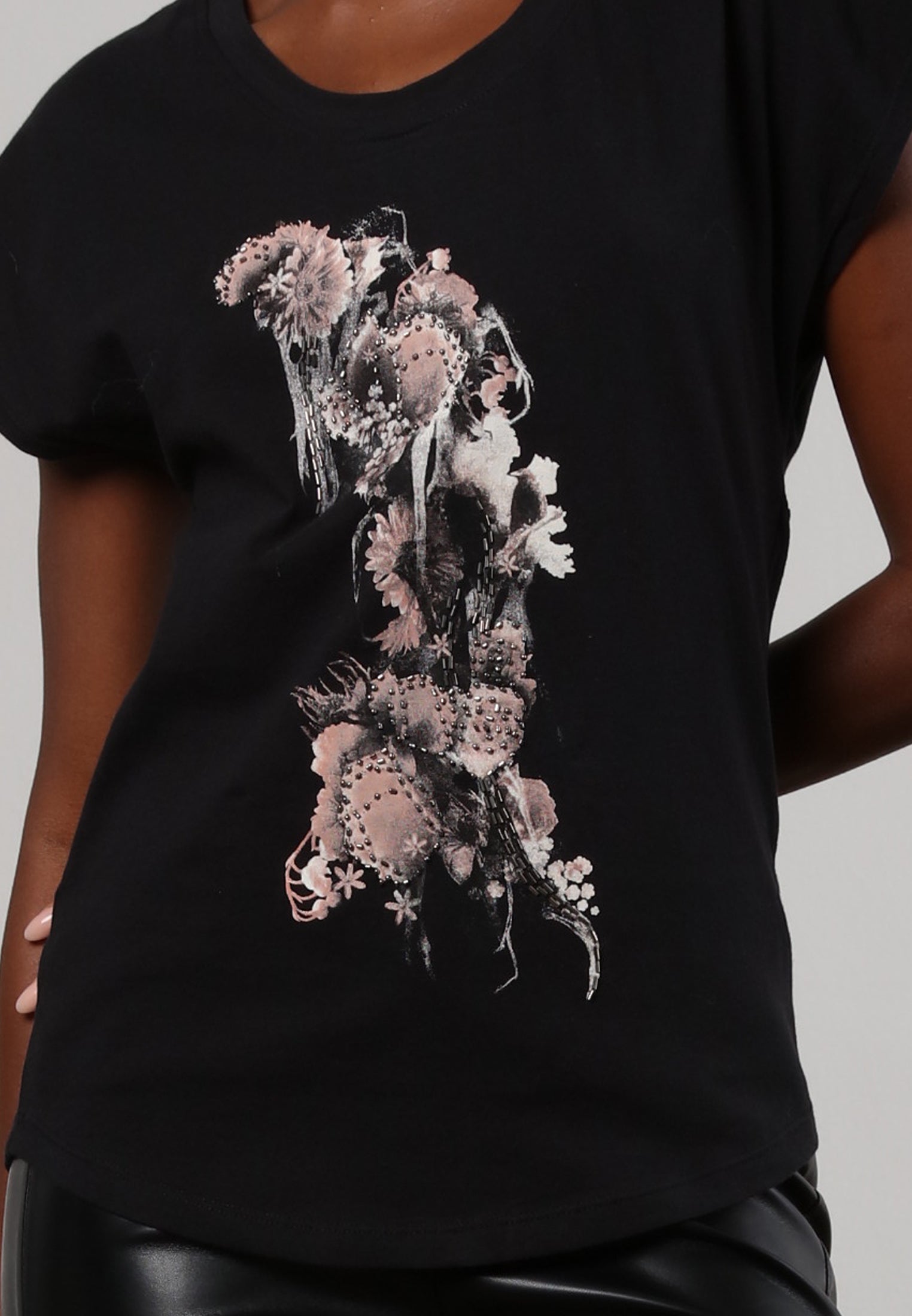 FALLEN T-SHIRT FLOWER BLACK