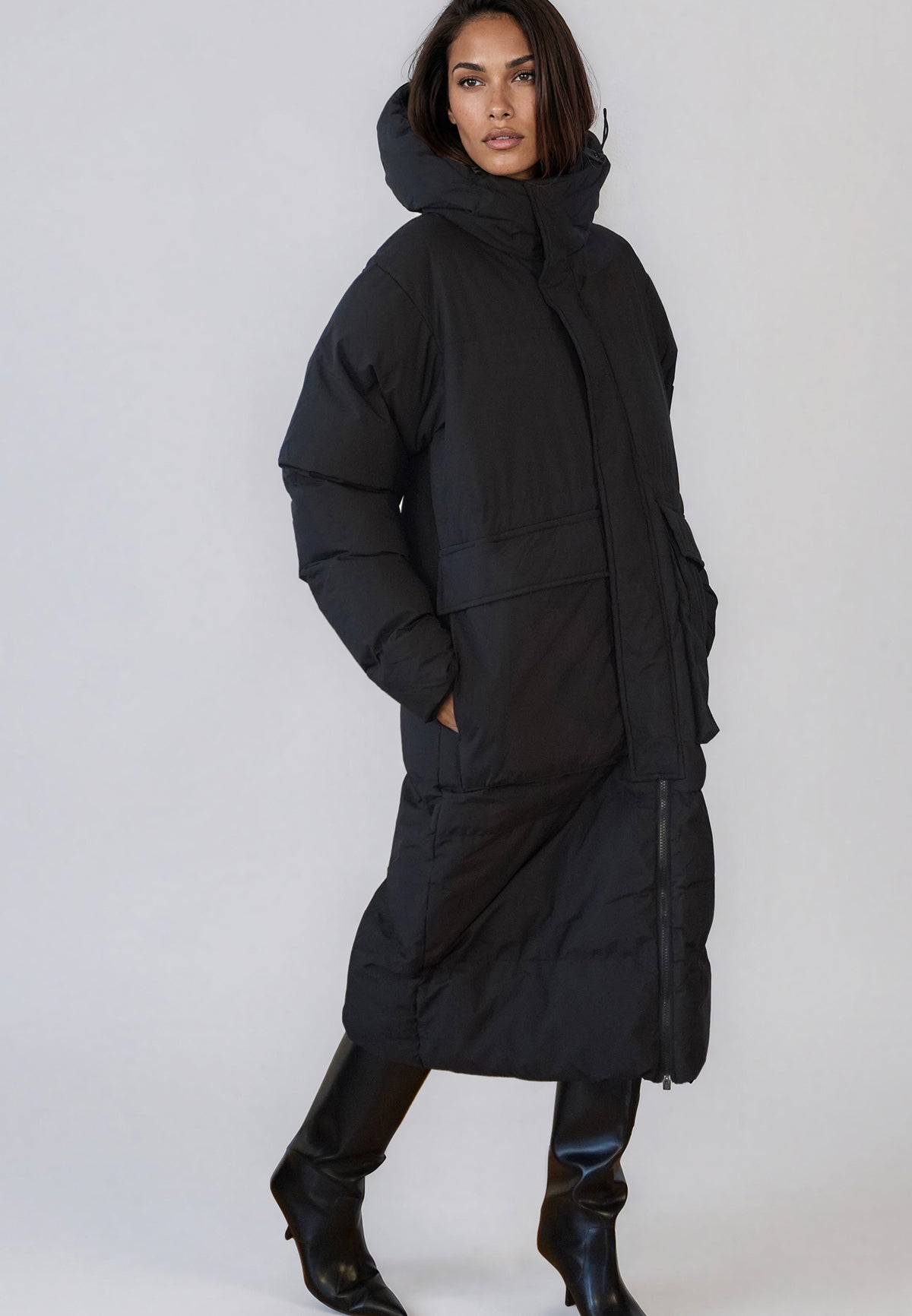 VOYAGER PARKA JET BLACK