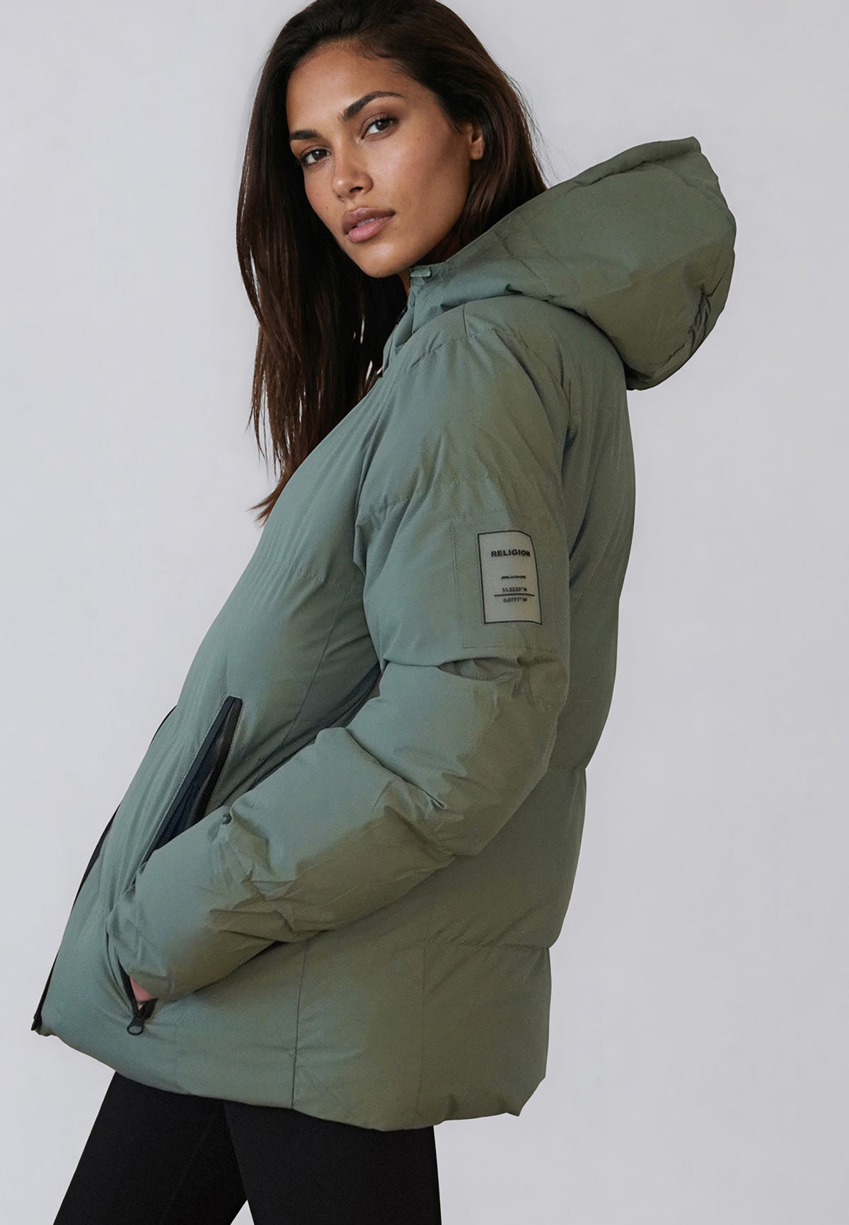 GREEN PERFORMANCE PUFFER JACKET
