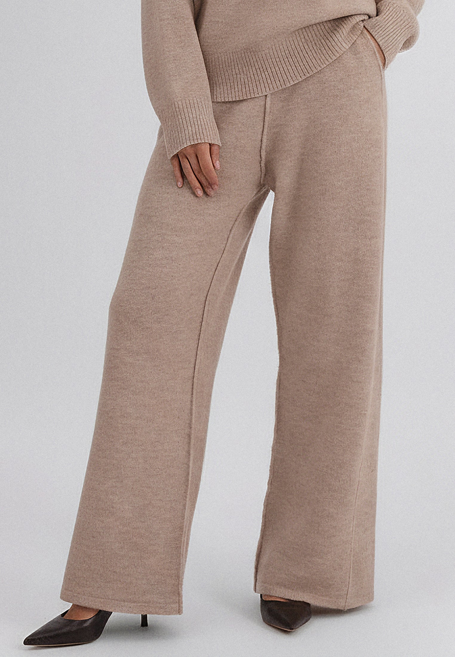 KNIT TROUSERS BEIGE