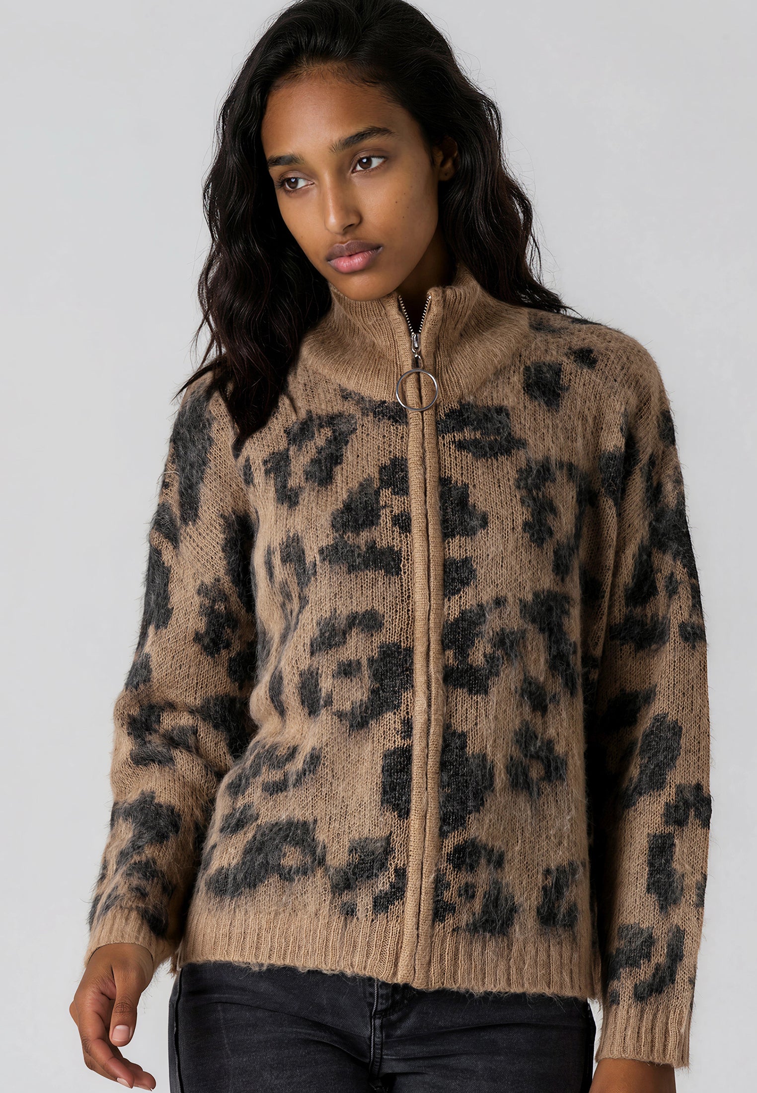 MAXIMUM ZIP CARDIGAN LEOPARD PRINT
