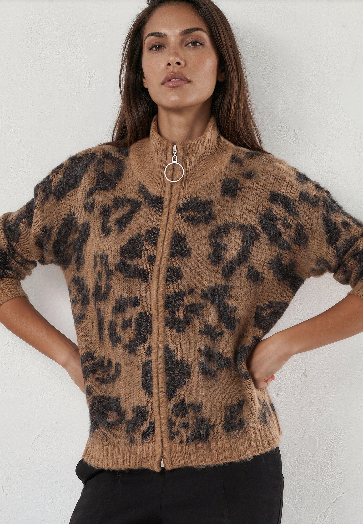 MAXIMUM ZIP CARDIGAN LEOPARD PRINT
