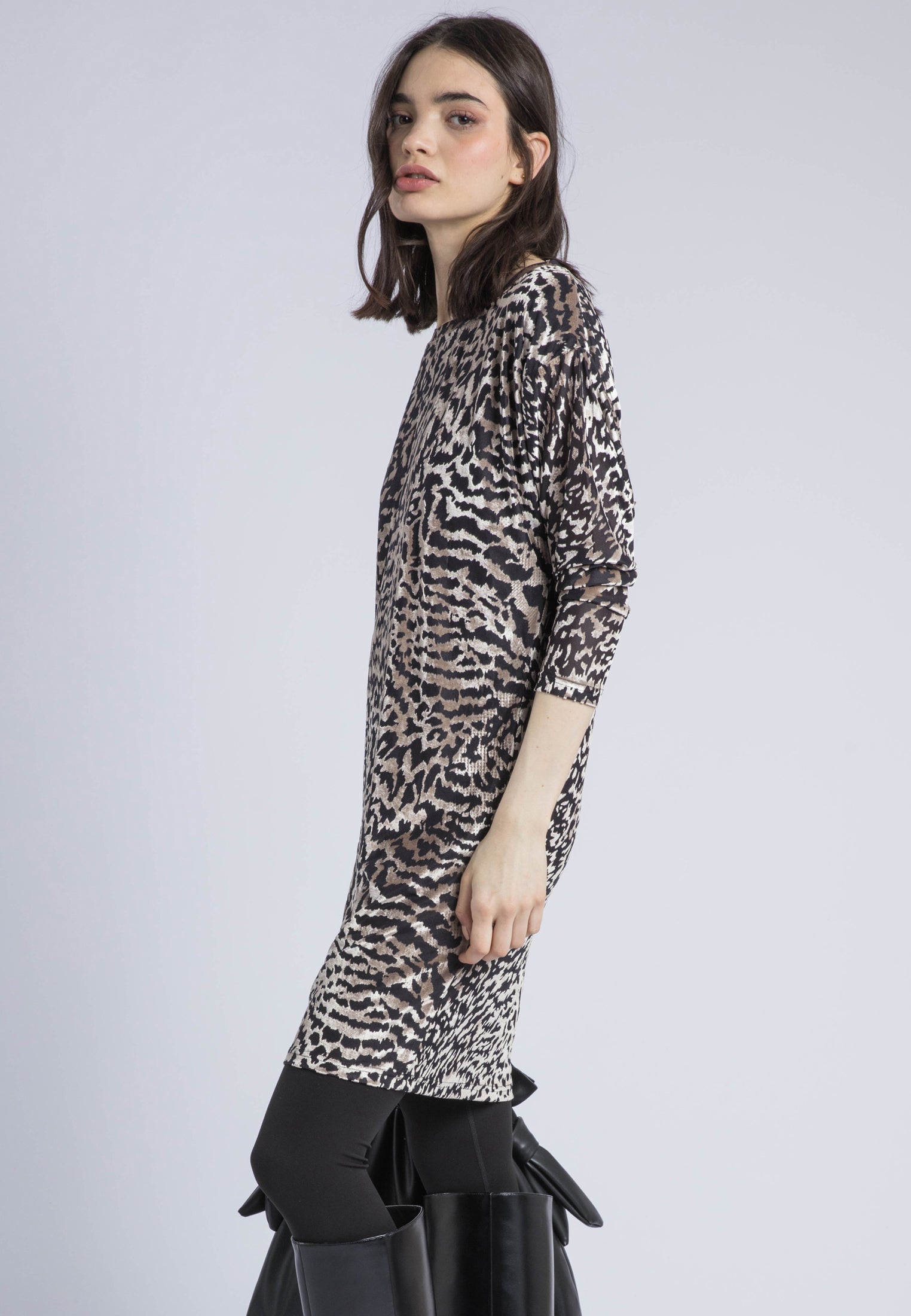 EMMY DRESS SILVER ANIMAL