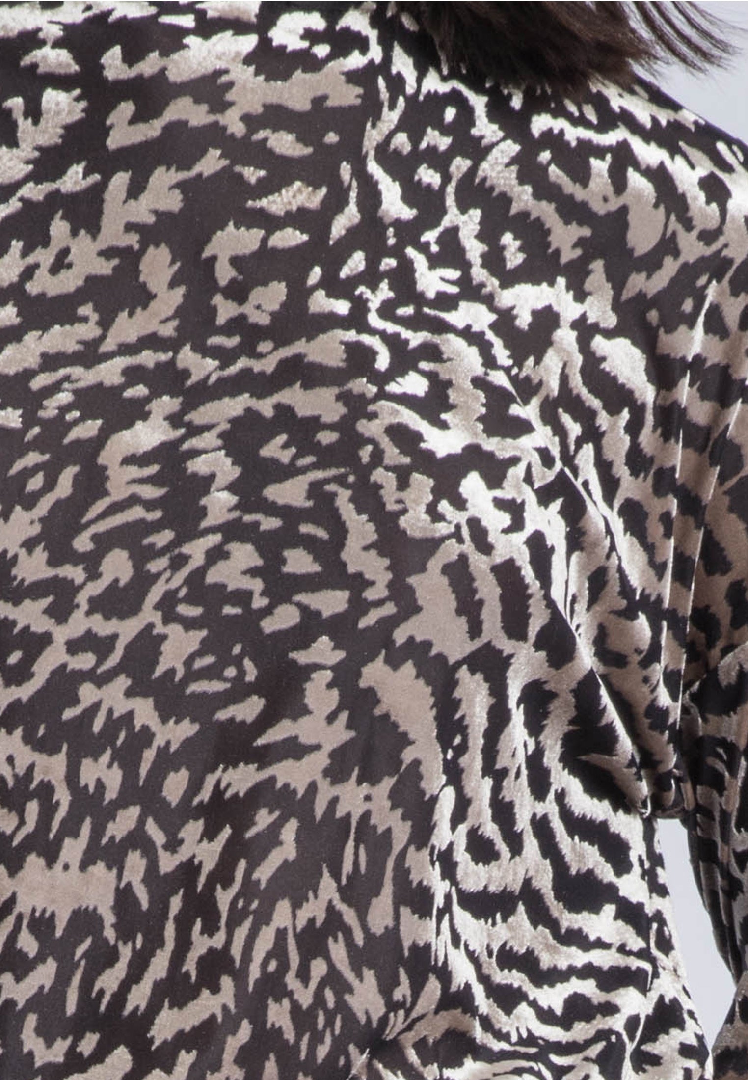 EMMY TURTLENECK SILVER ANIMAL