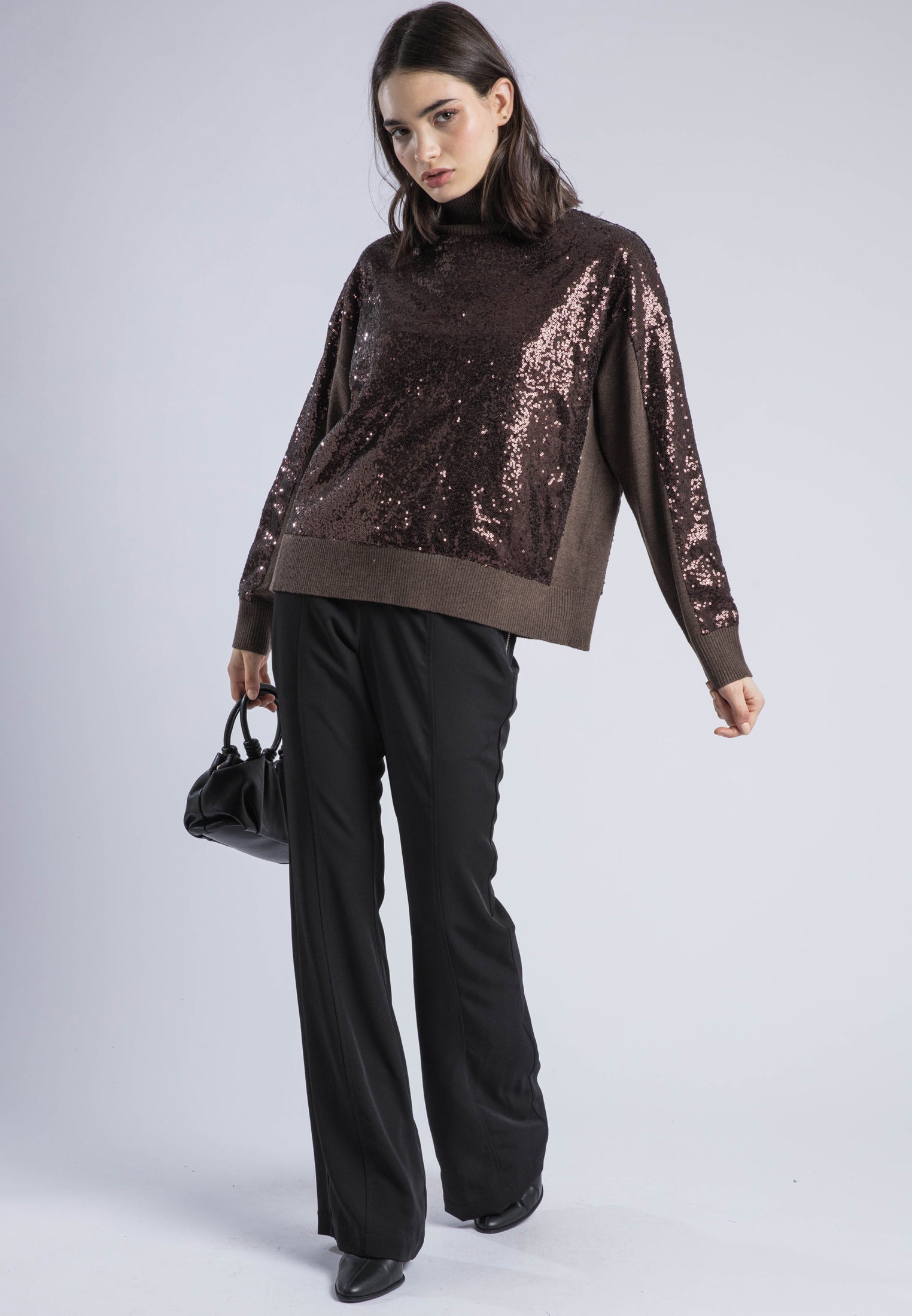 HAILEY TURTLENECK BROWN