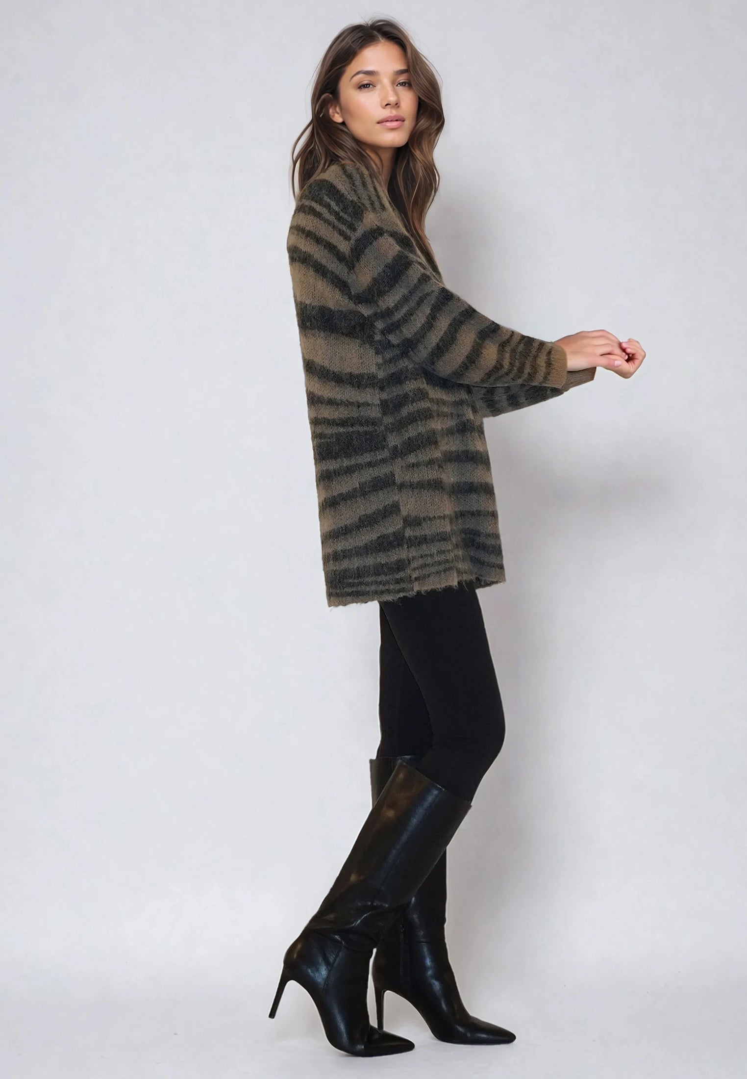 MAXIMUM JUMPER DRESS ZEBRA JACQUARD