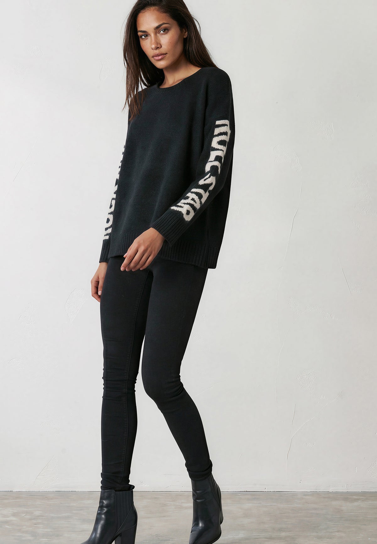 ROCK & ROLL JUMPER BLACK