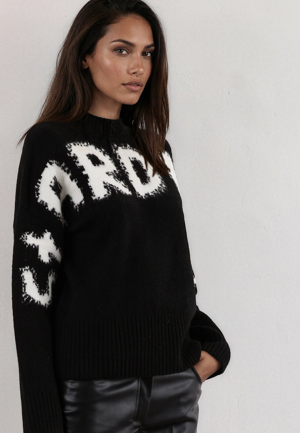 STARDUST JUMPER BLACK